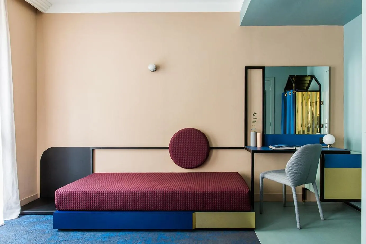 Bed in Hôtel les Cigales