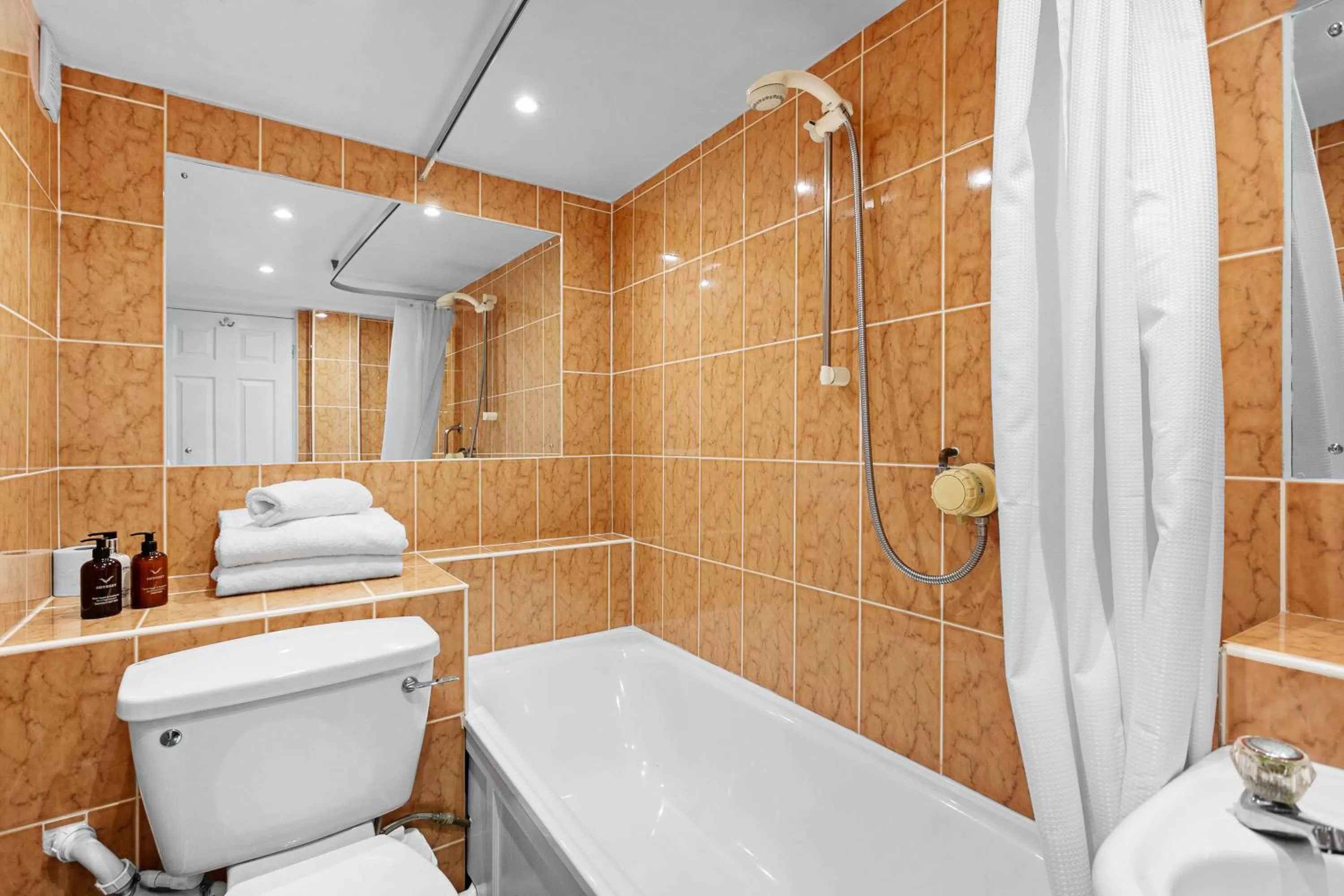 Bathroom in The Berburry