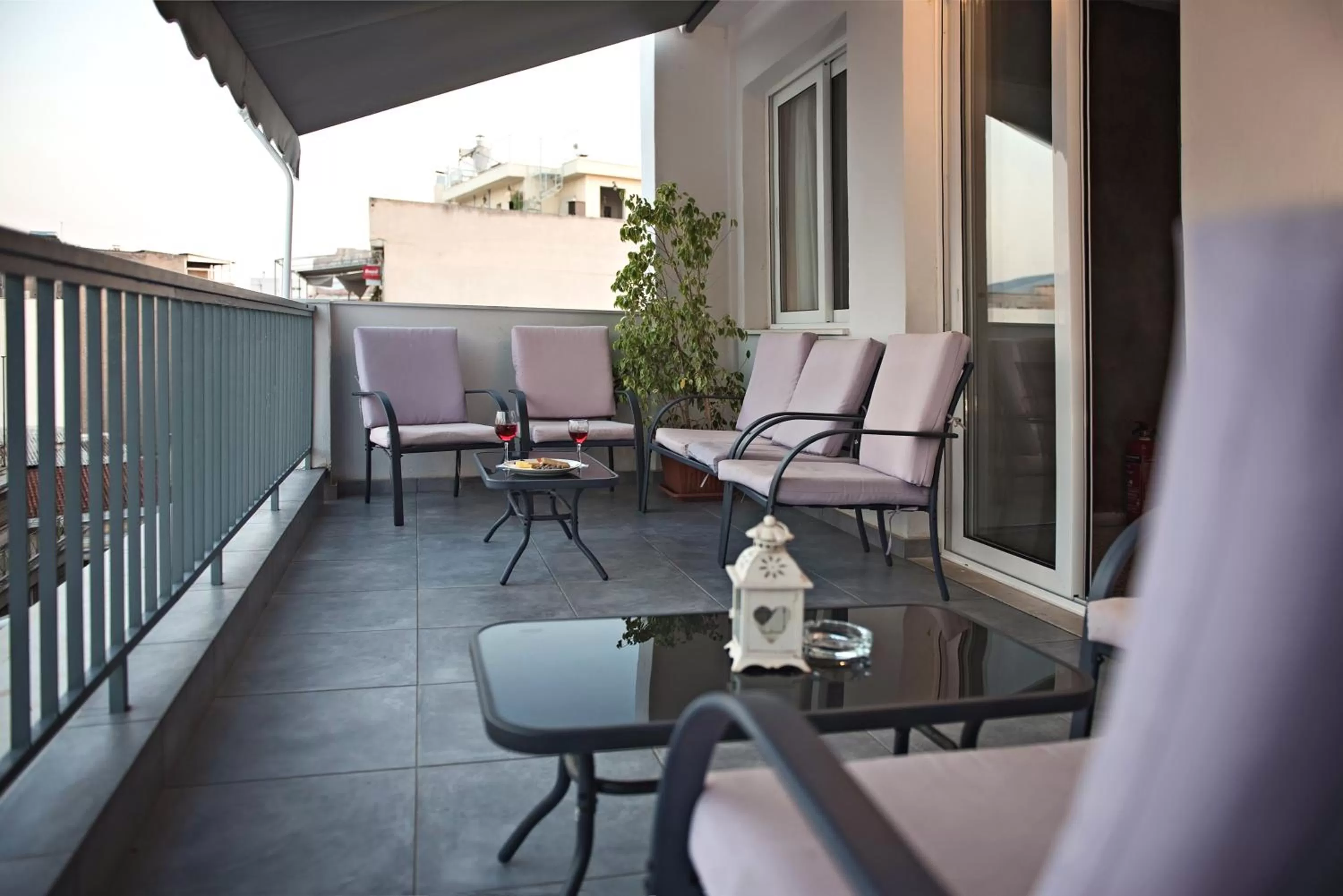Balcony/Terrace in Bedbox Hostel