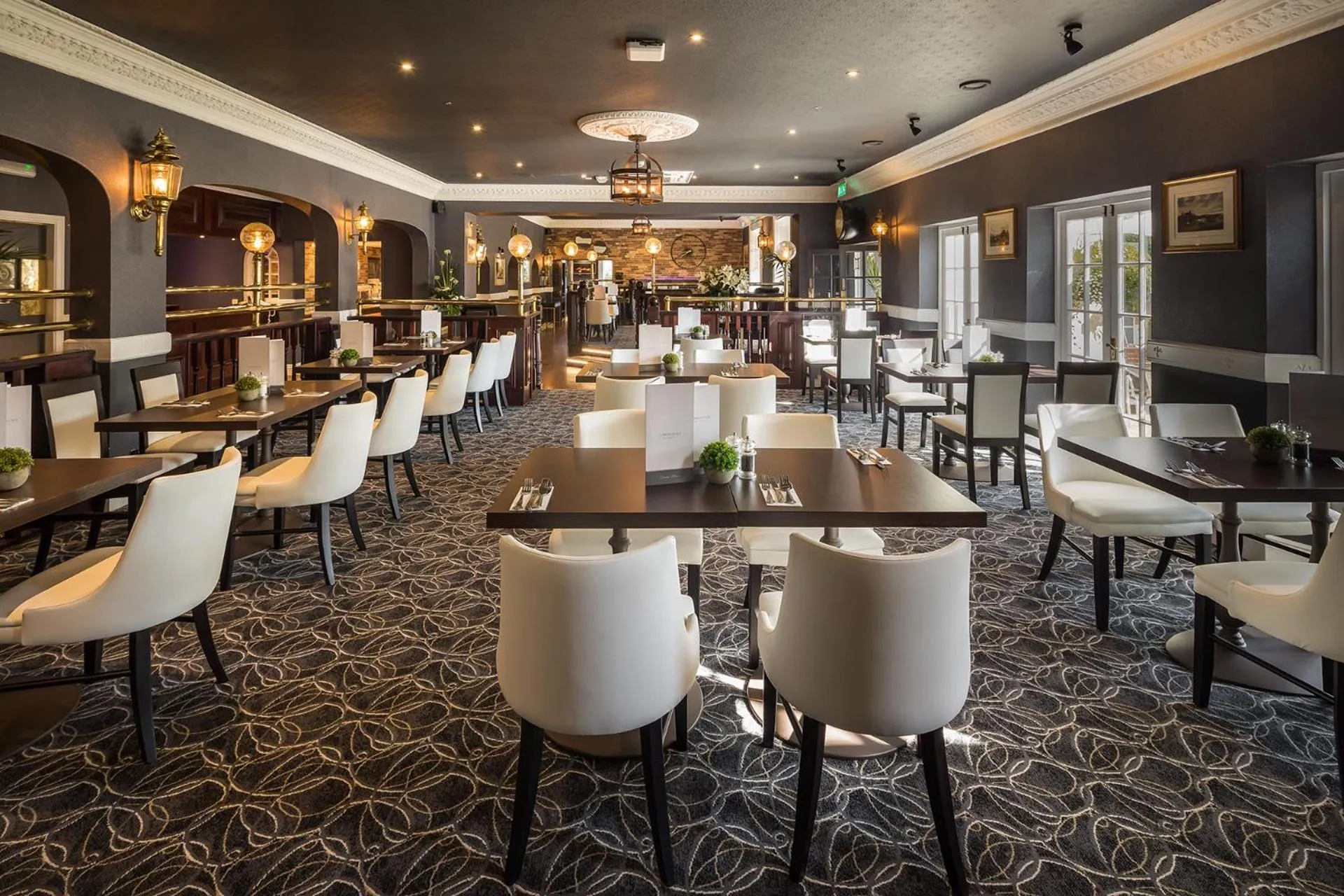 Restaurant/places to eat in The Devon Hotel