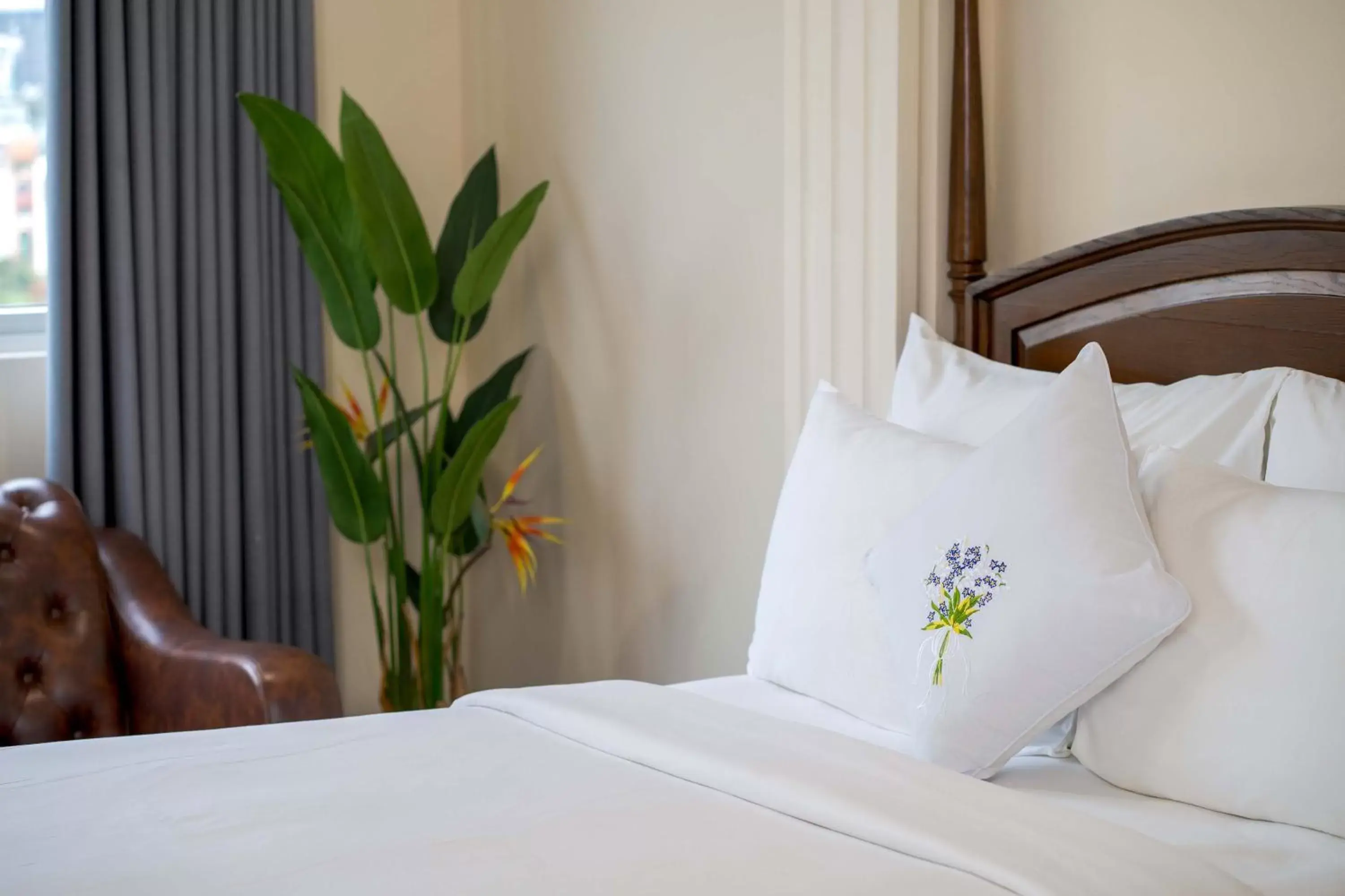 Bed in Alagon City Hotel & Spa