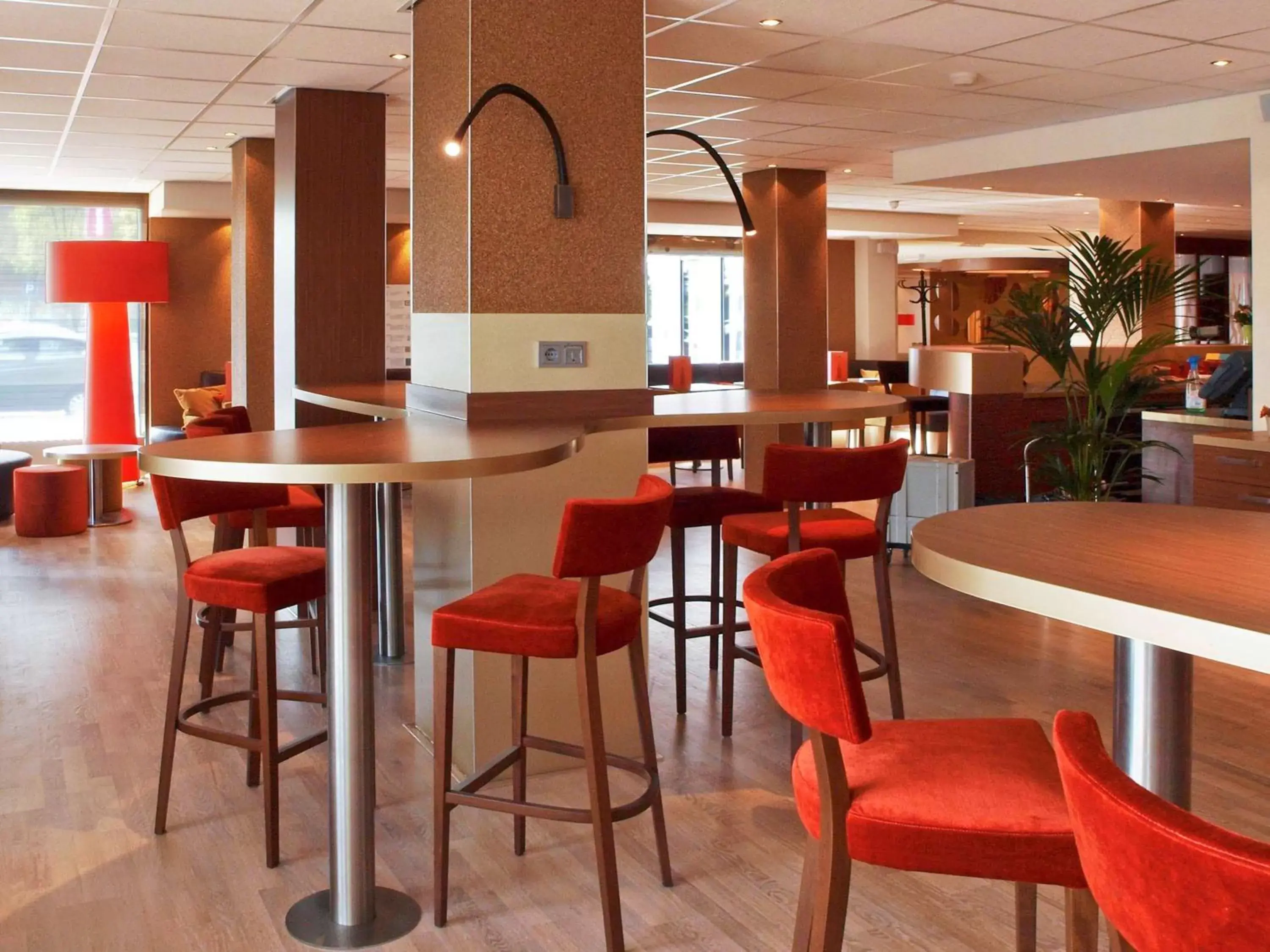Lounge or bar, Lounge/Bar in Mercure Hotel Groningen Martiniplaza