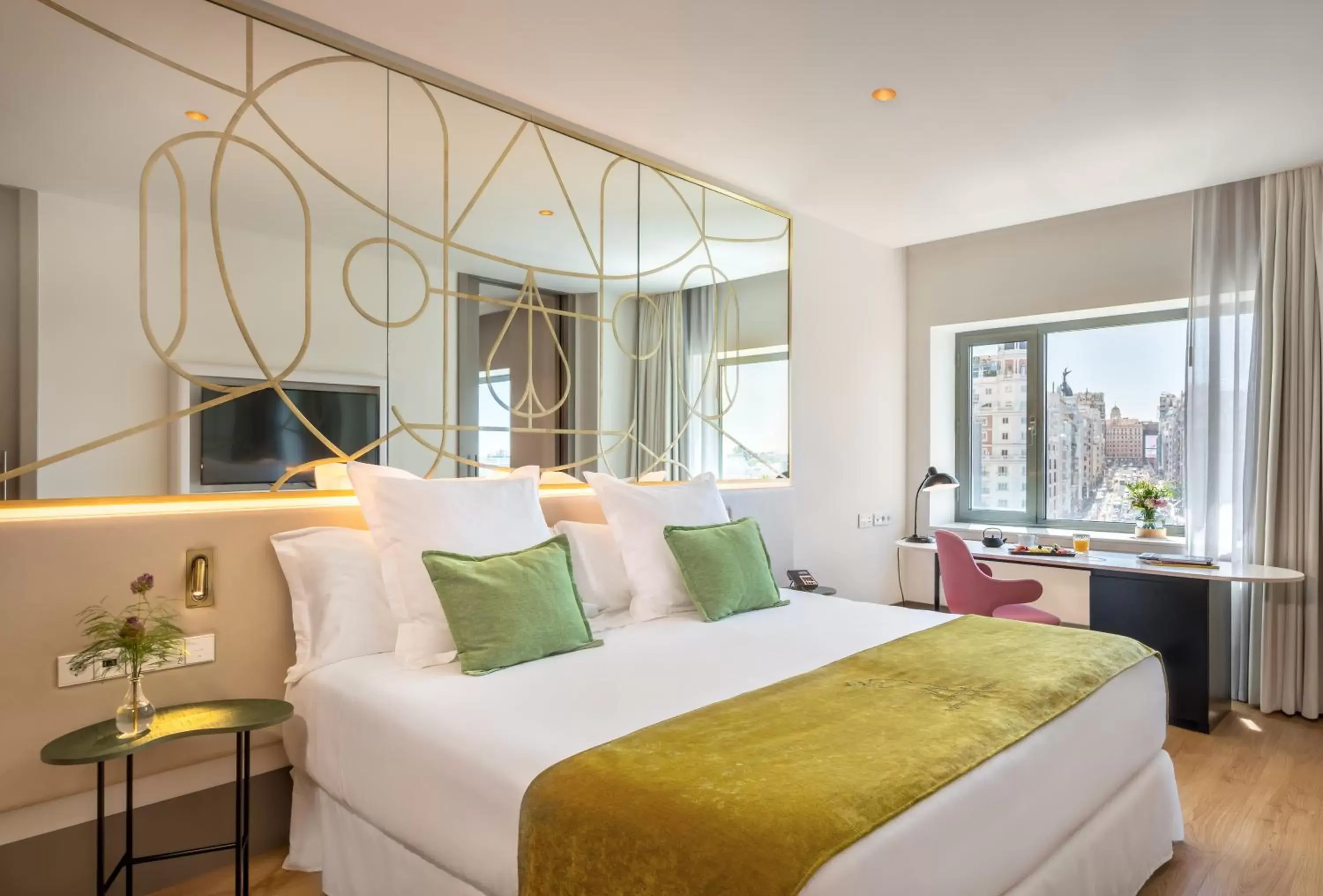 Seating area, Bed in Barceló Torre de Madrid Seating area, Bed in Barceló Torre de Madrid