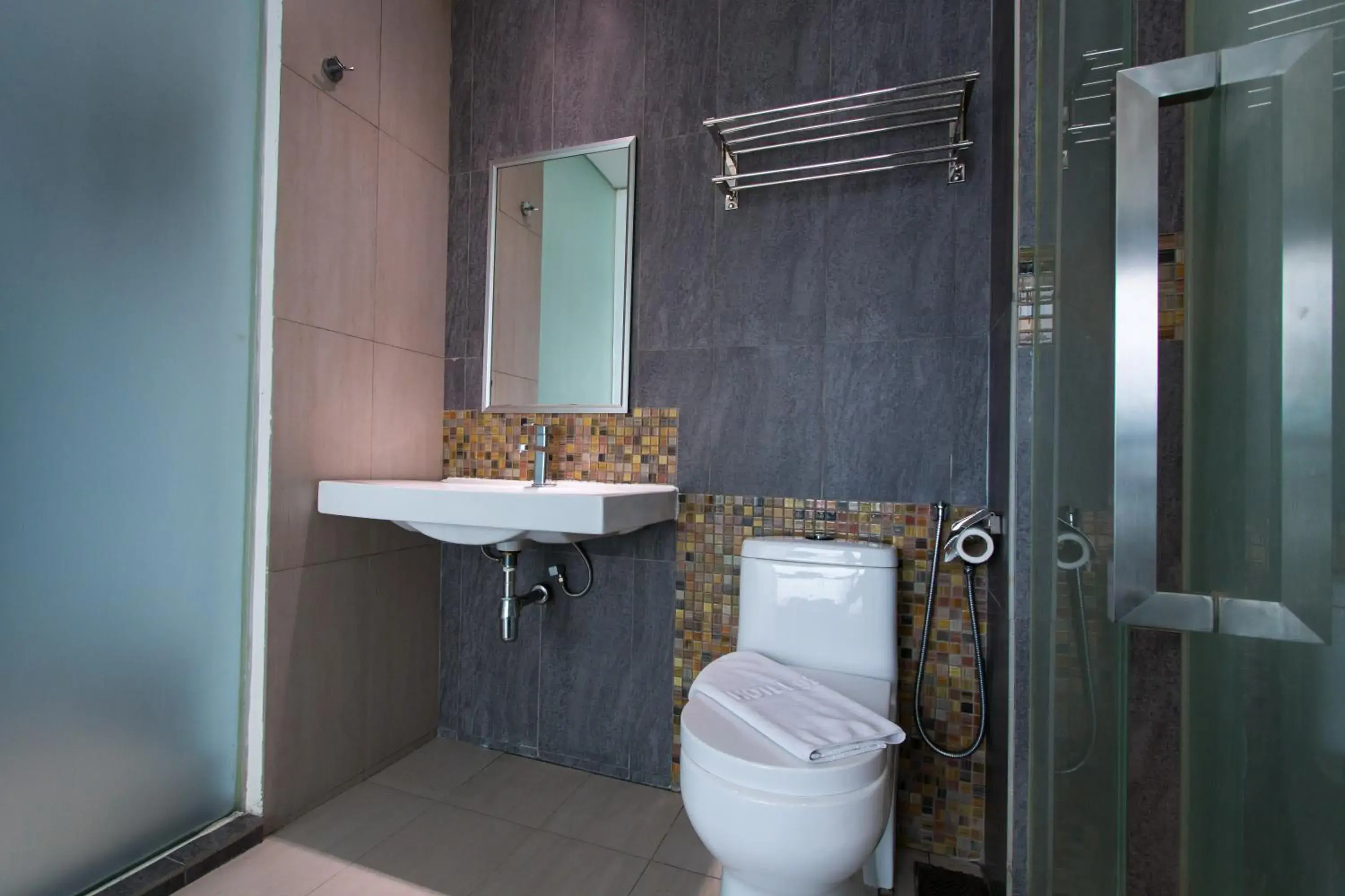 Toilet, Bathroom in Hotel 99 Bandar Puteri Puchong