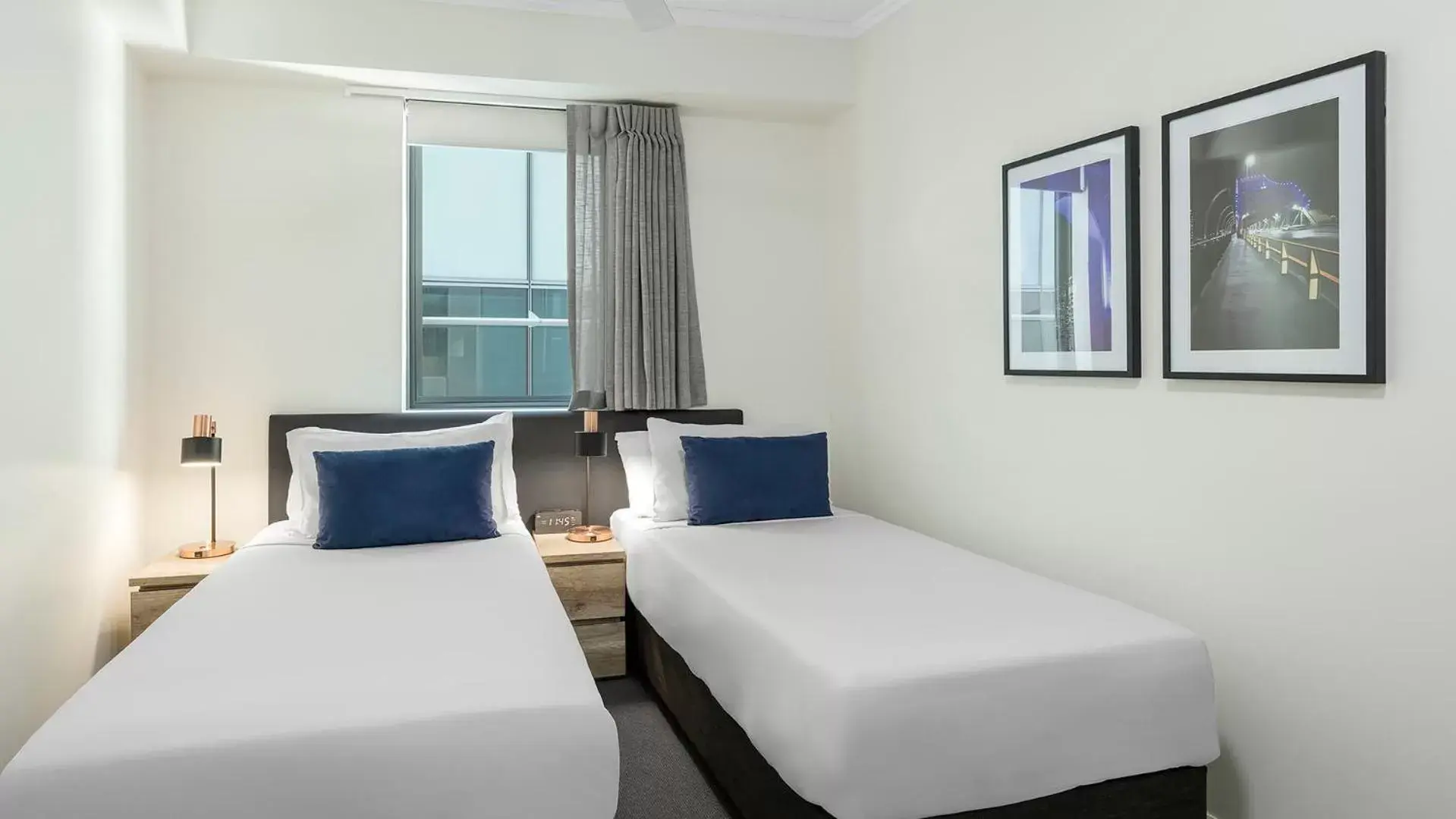 Bedroom, Bed in Oaks Brisbane on Margaret Suites