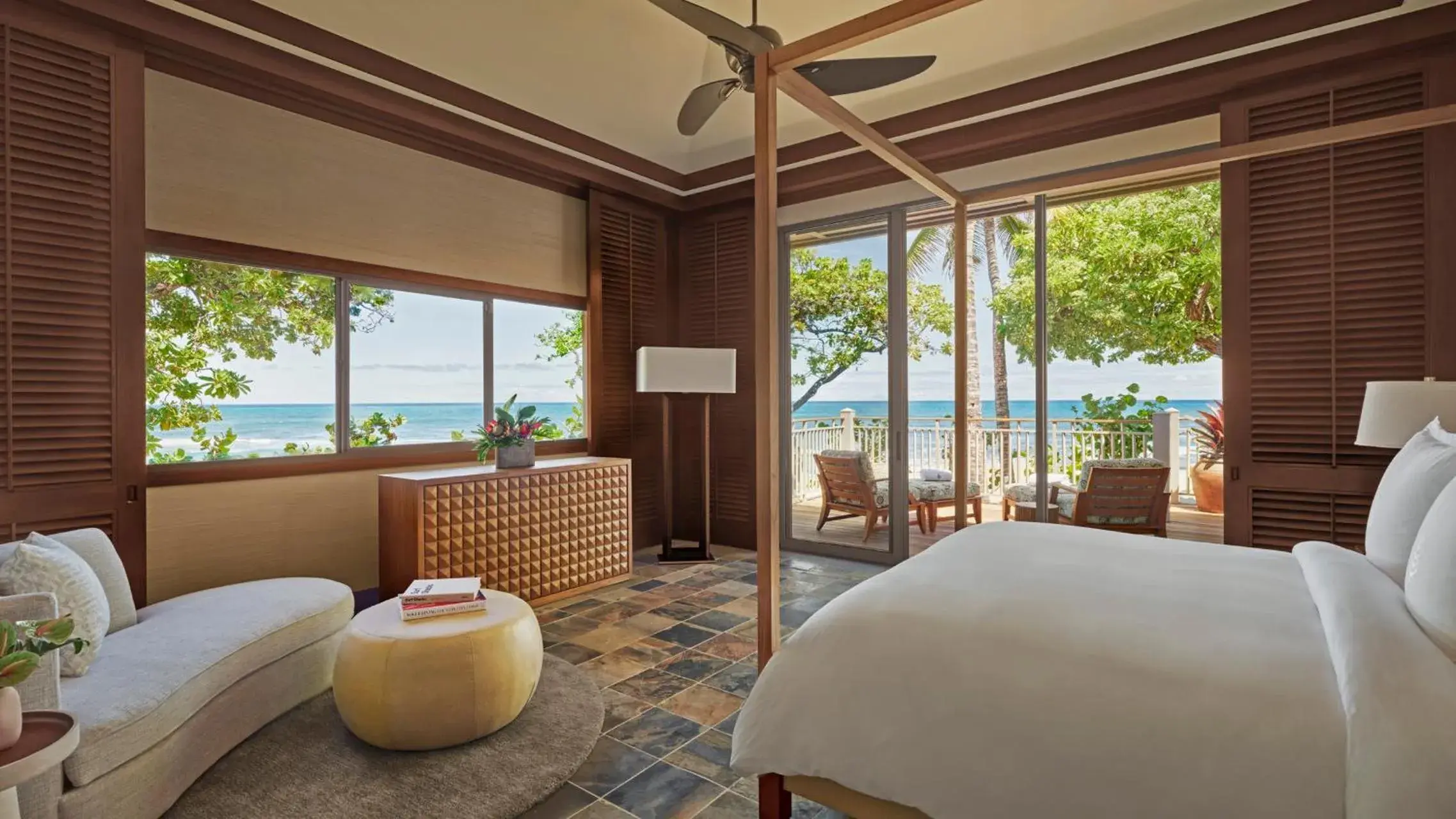 Bed in Four Seasons Resort Hualalai