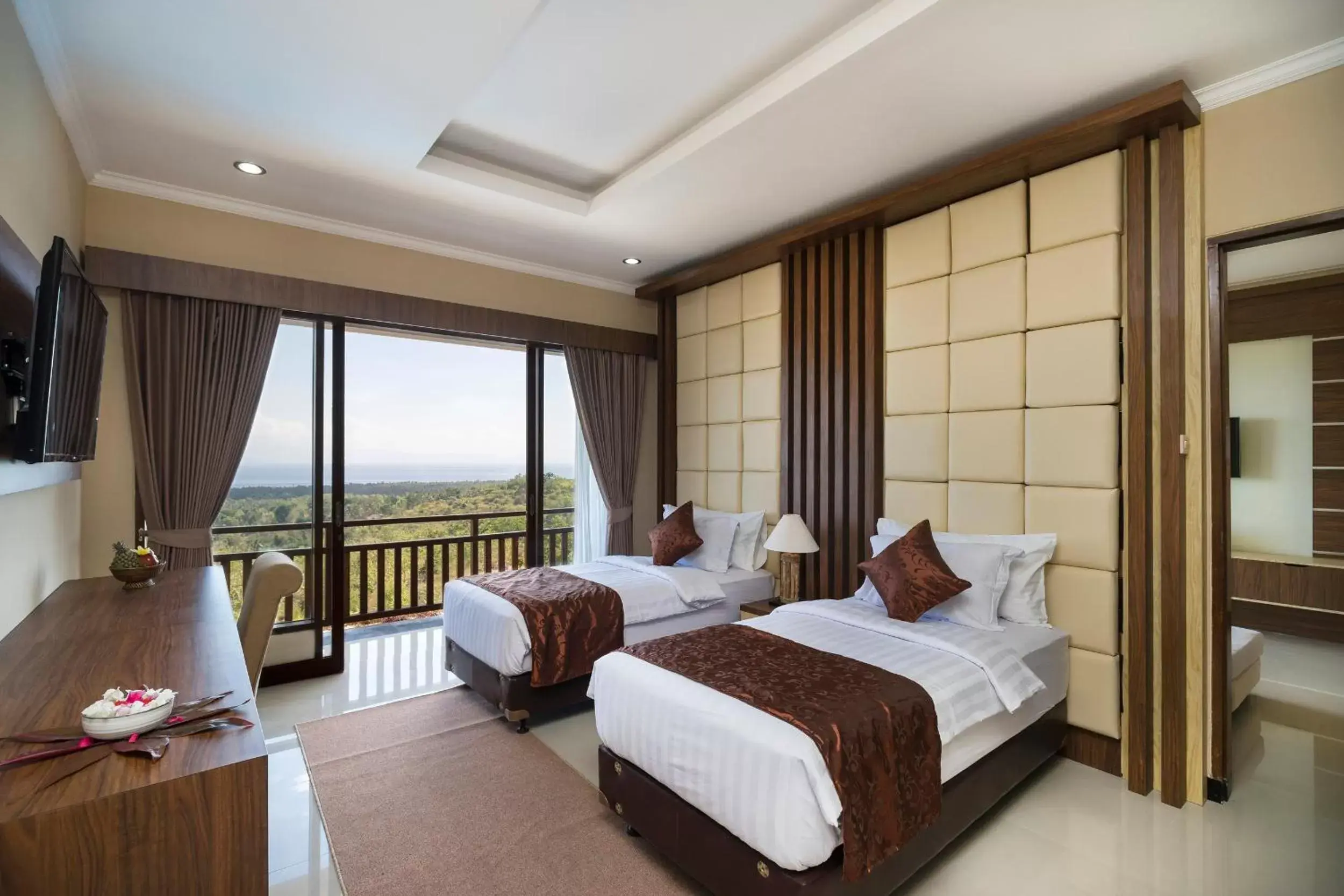 Suite Ocean View with Twin Beds in Semabu Hills Hotel Nusa Penida
