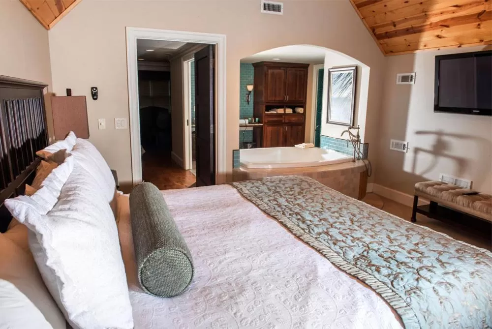 Bedroom, Bed in Brasstown Valley Resort & Spa