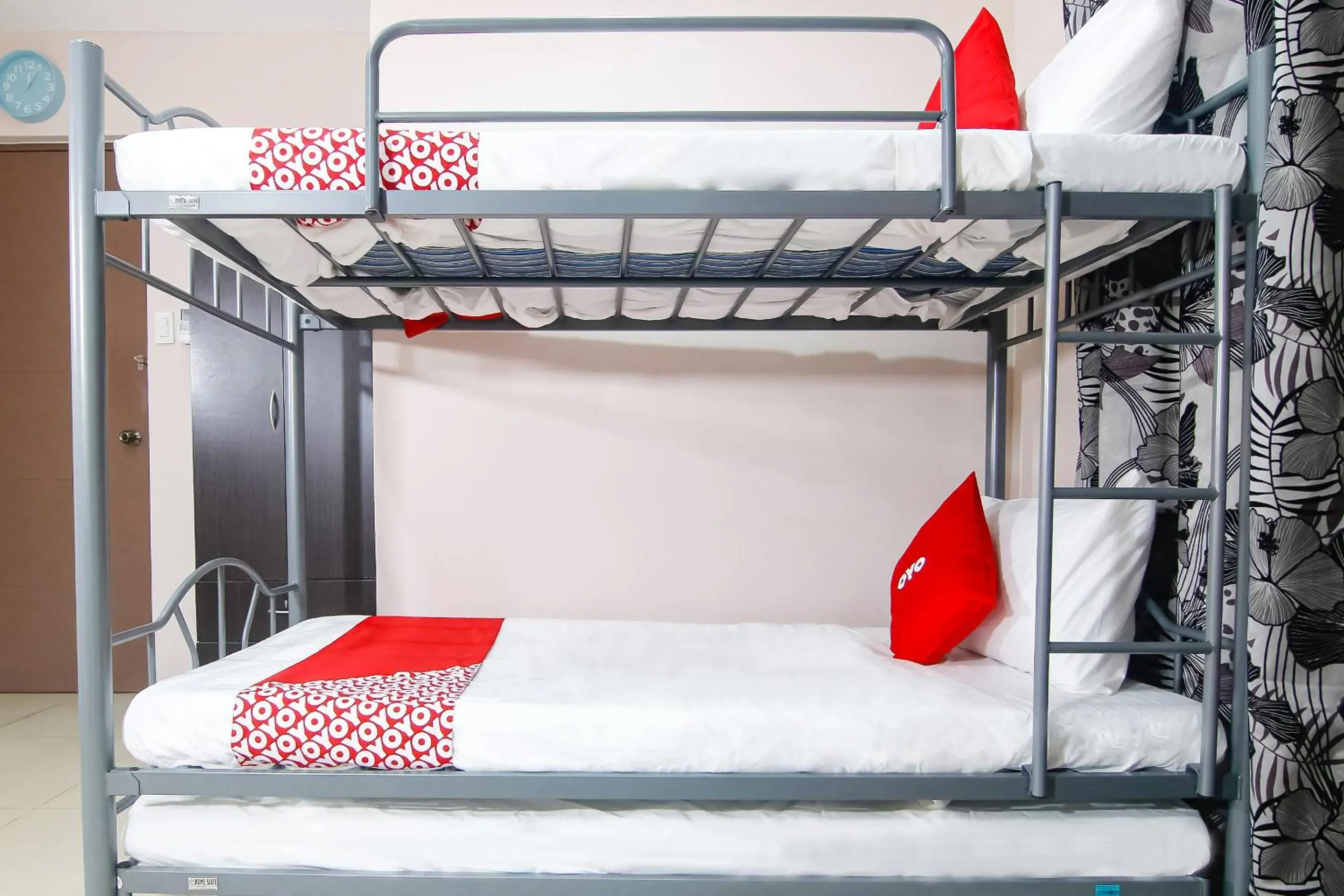 Bunk Bed in OYO 766 Ichehan Apartments