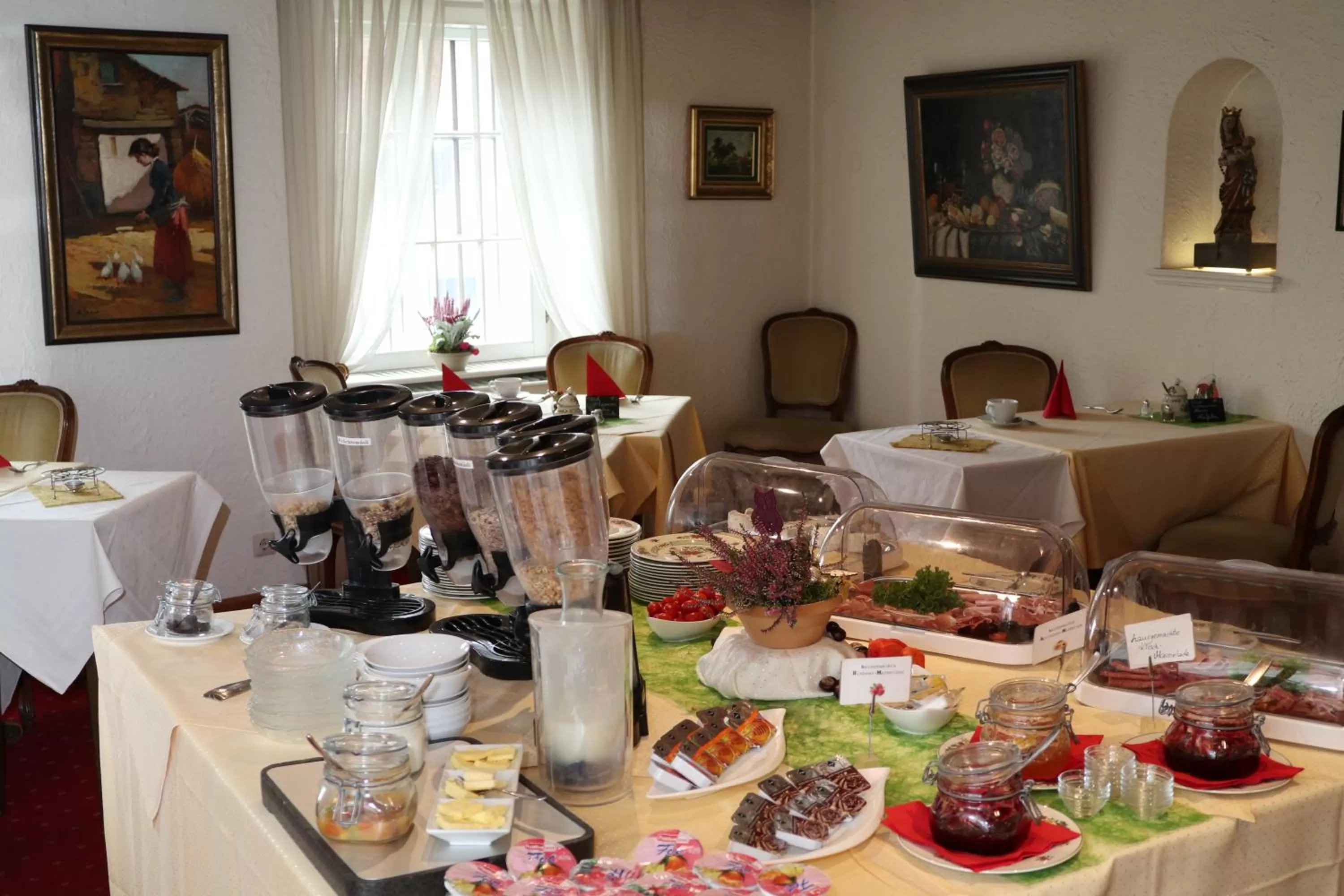 Breakfast in Schwarzwaldhotel Stollen