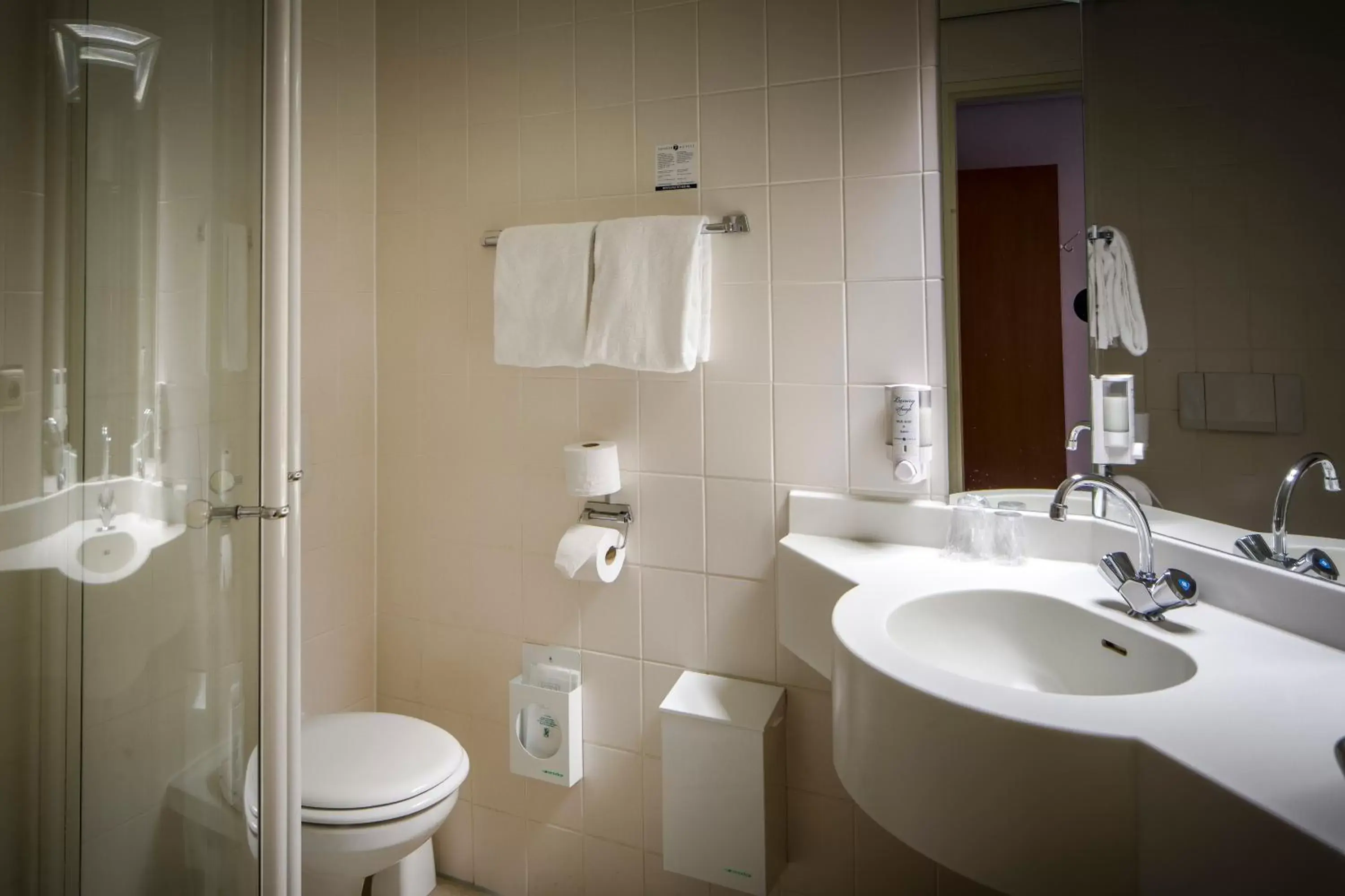 Standard Double Room in Fletcher Hotel Restaurant Boschoord Standard Double Room in Fletcher Hotel Restaurant Boschoord