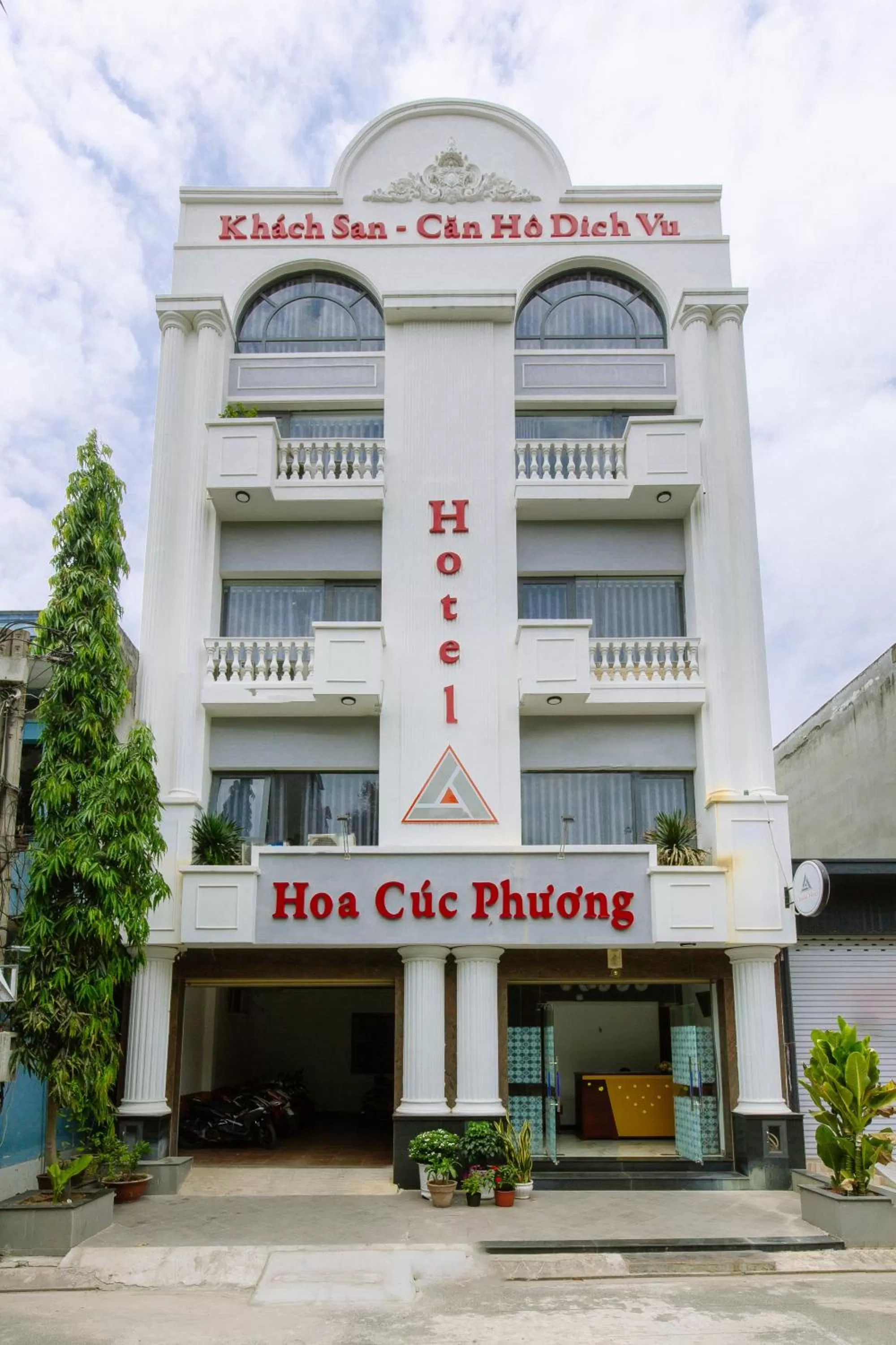 Property building in Hotel Hoa Cúc Phương Dĩ An - Bình Dương