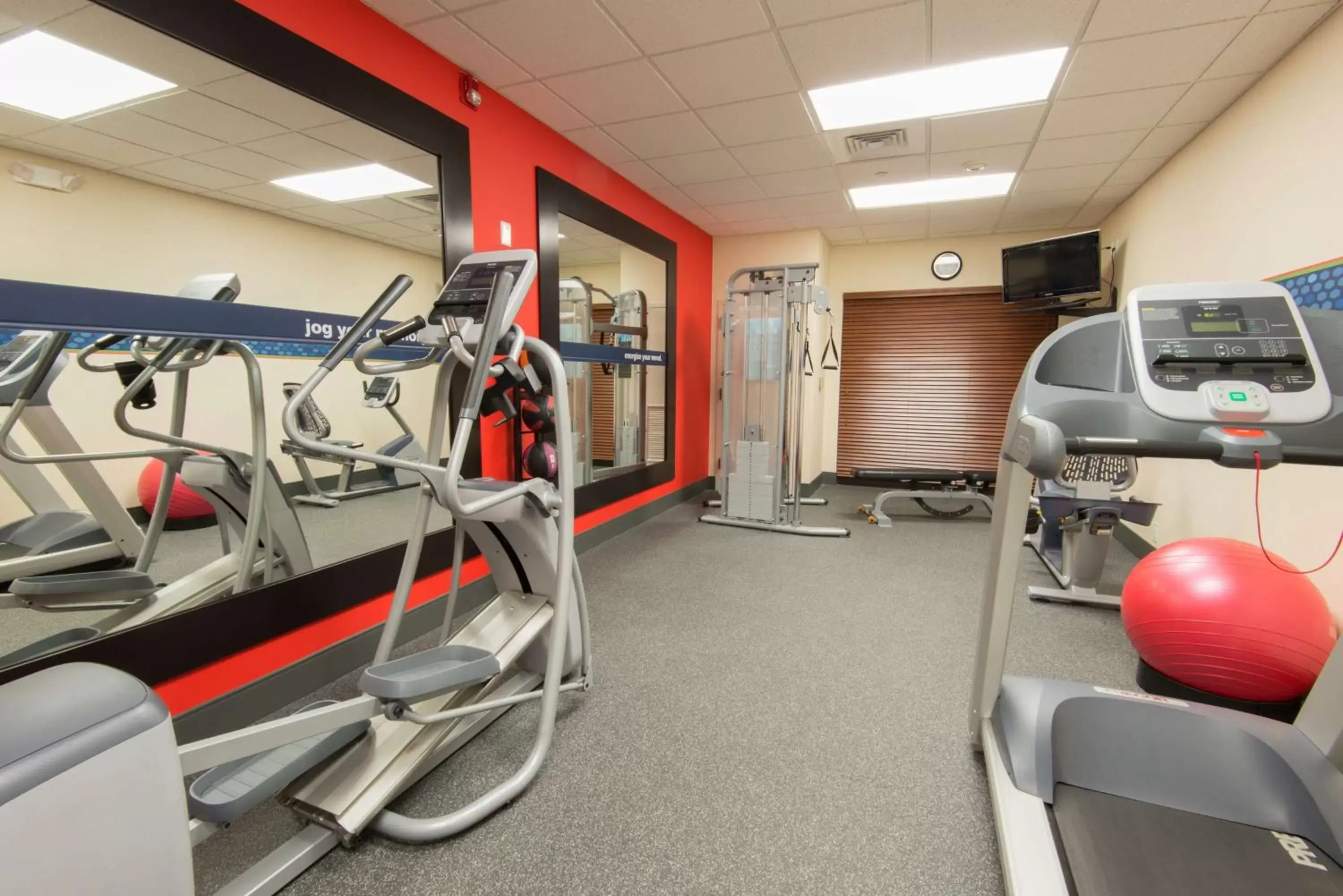Fitness centre/facilities, Fitness Center/Facilities in Hampton Inn Mount Airy