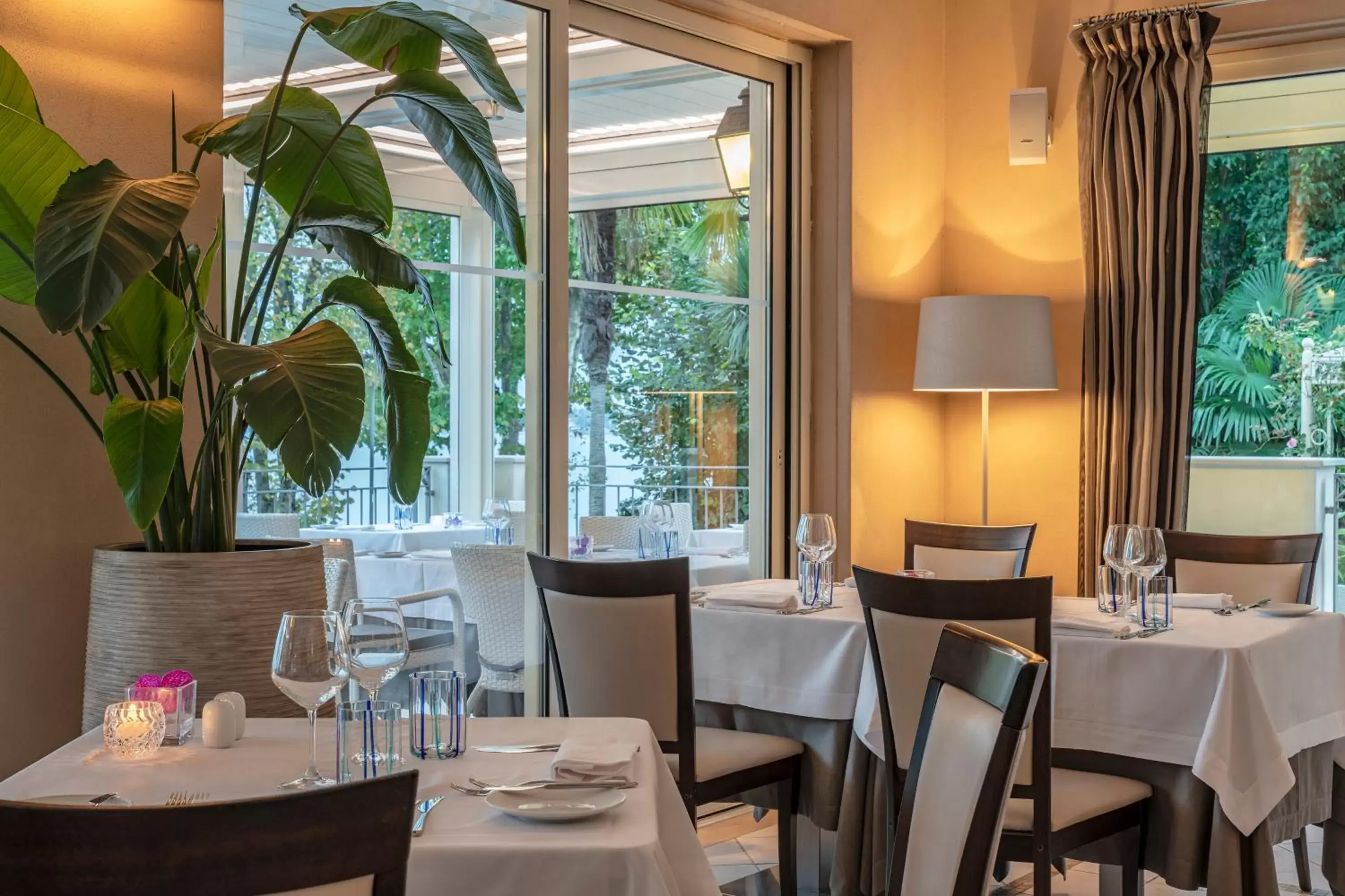 Restaurant/Places to Eat in Villa Rosa Hotel Desenzano