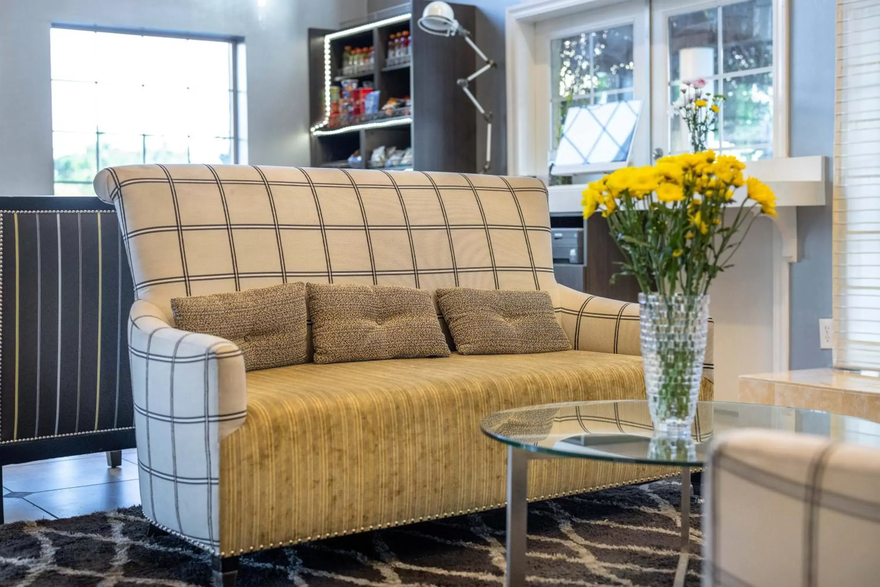 Lobby or reception, Seating Area in Best Western Plus Dixon Davis