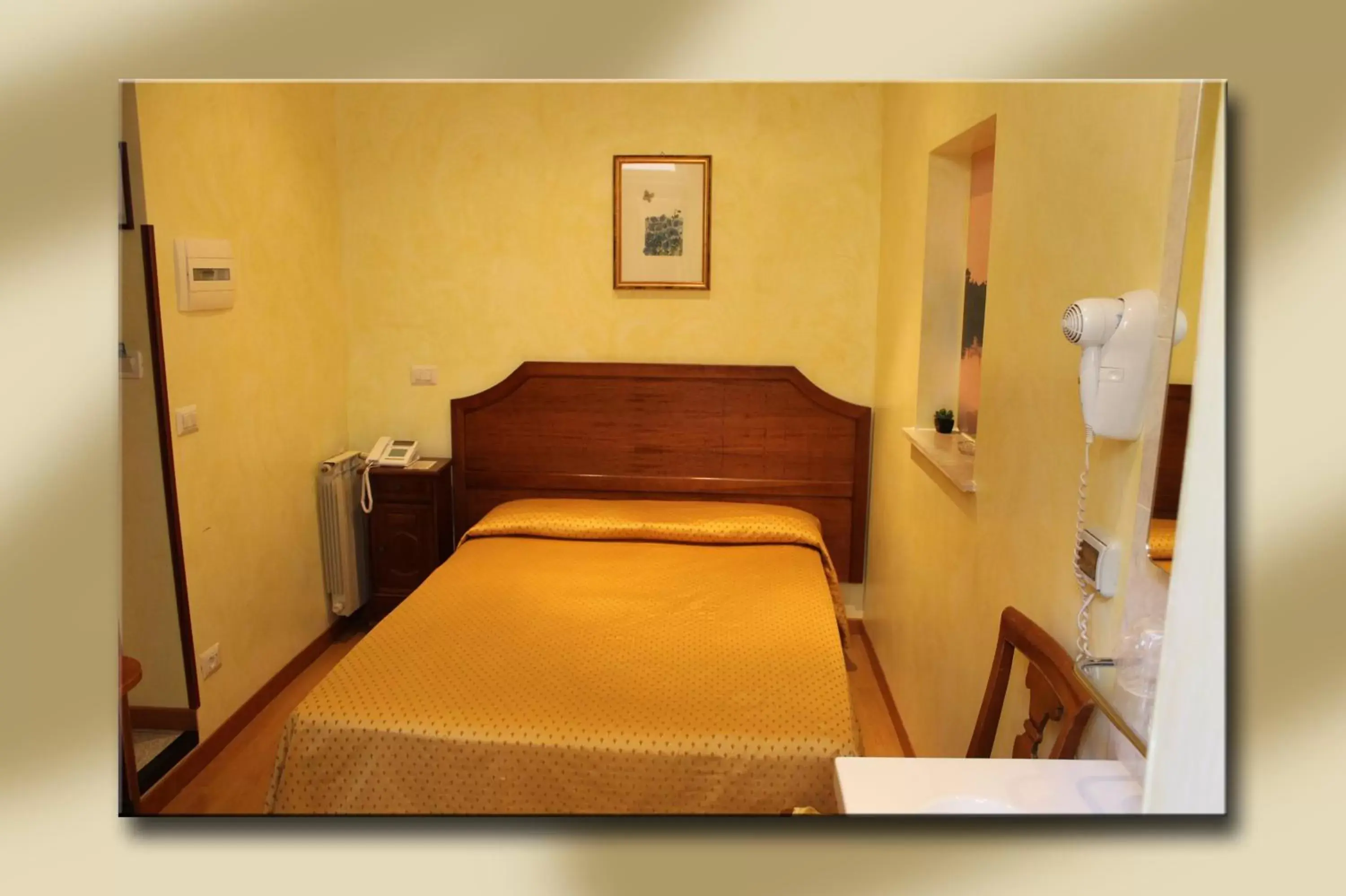 Bed in Hotel Fiori
