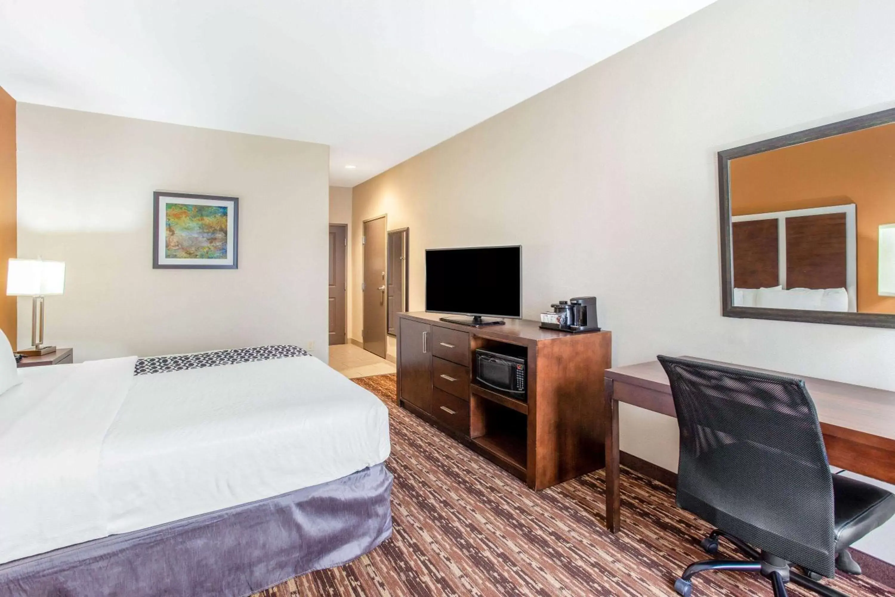 Photo of the whole room, Bed in La Quinta by Wyndham Gonzales TX Photo of the whole room, Bed in La Quinta by Wyndham Gonzales TX