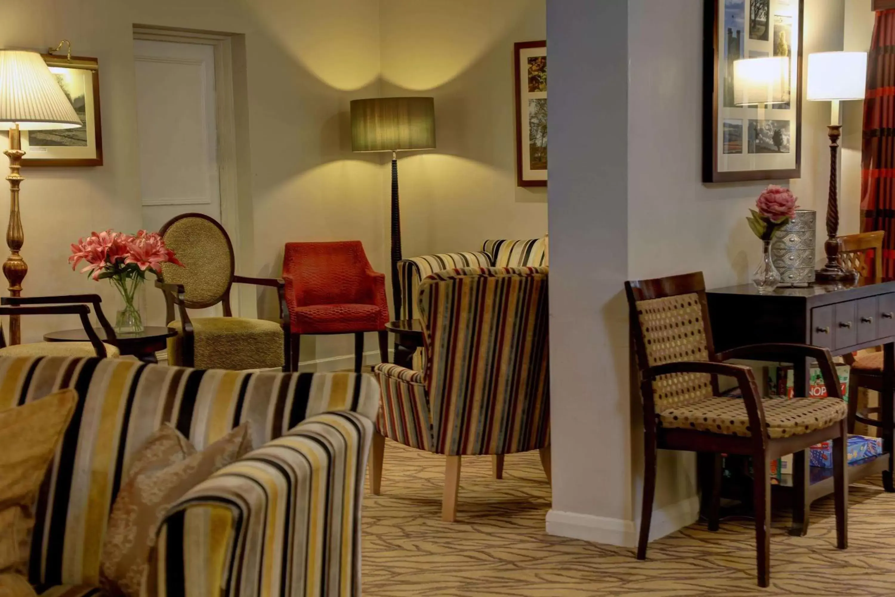 Lobby or reception, Lounge/Bar in Three Ways House Hotel
