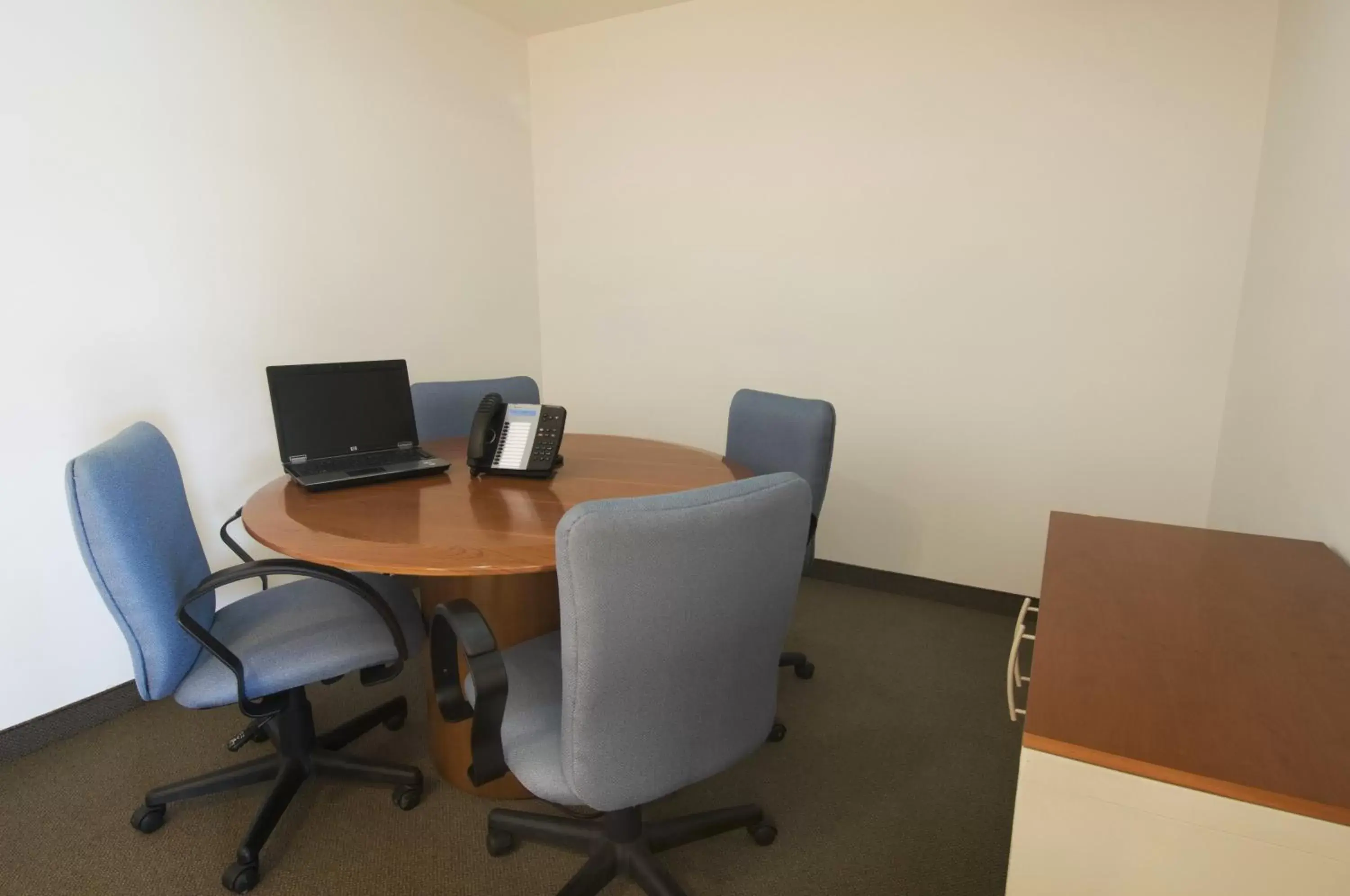Meeting/conference room, Business Area/Conference Room in One Puebla FINSA