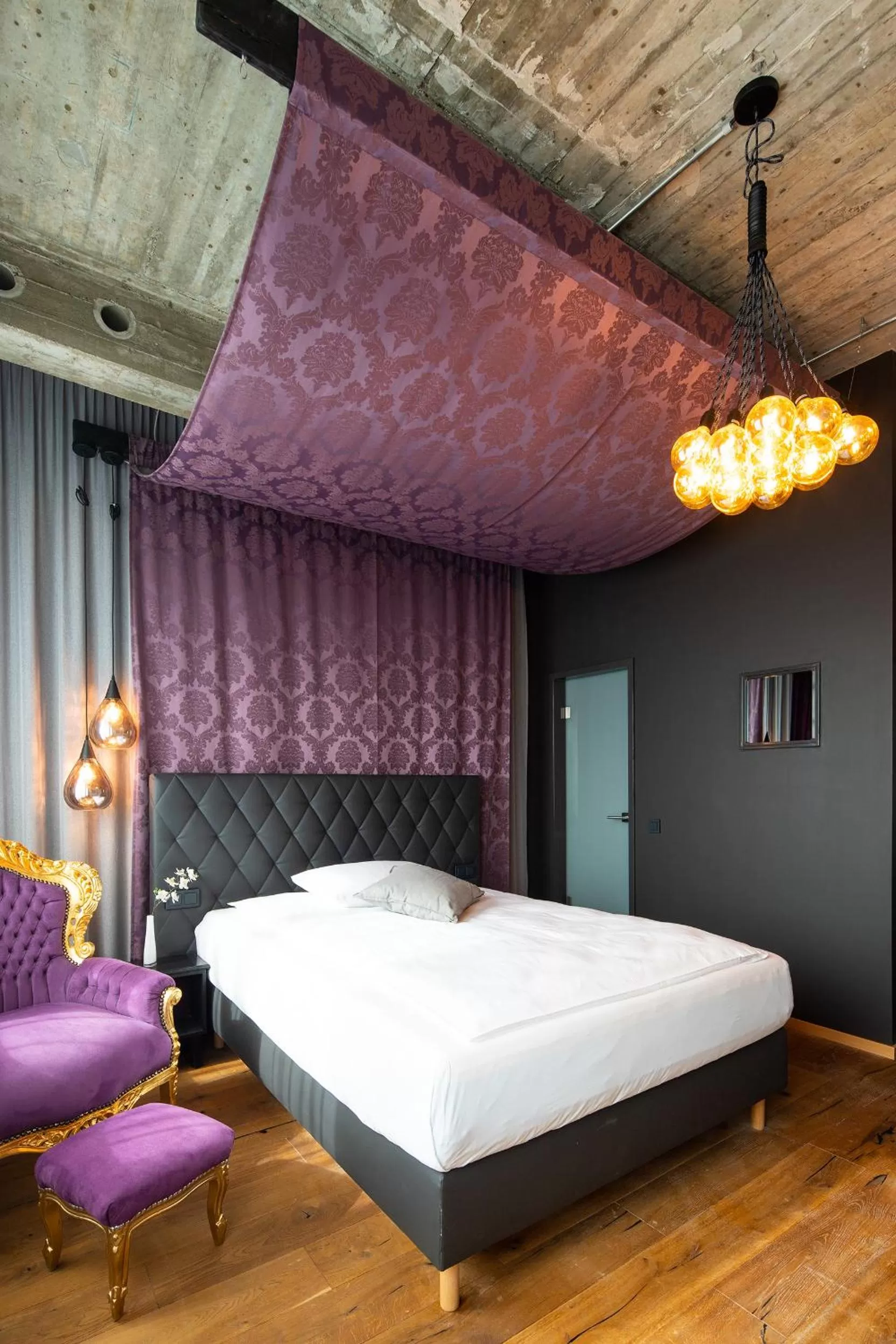Photo of the whole room, Bed in LOFTSTYLE Hotel Hannover, Best Western Signature Collection