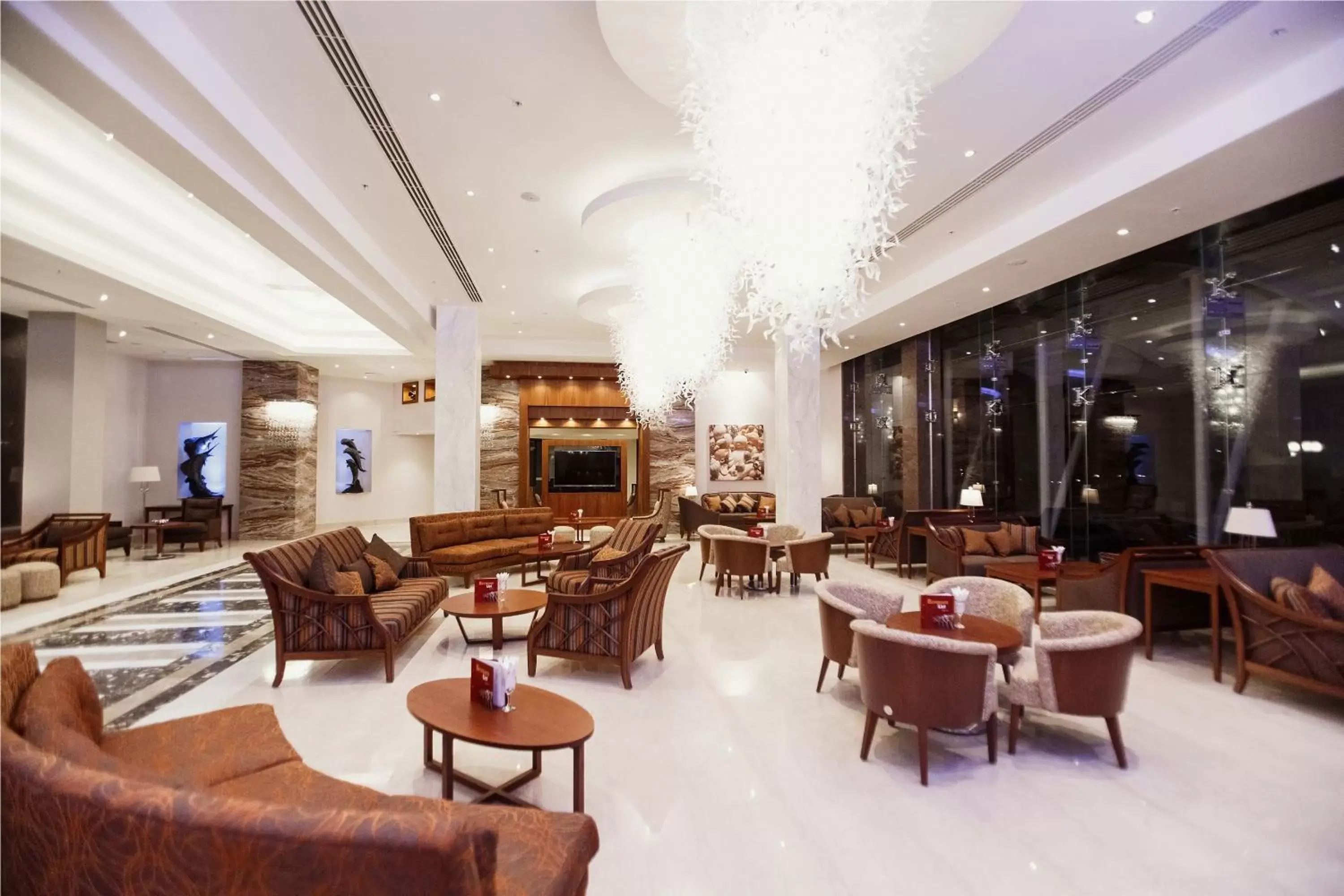 Lobby or reception, Restaurant/Places to Eat in Xperience Kiroseiz Parkland