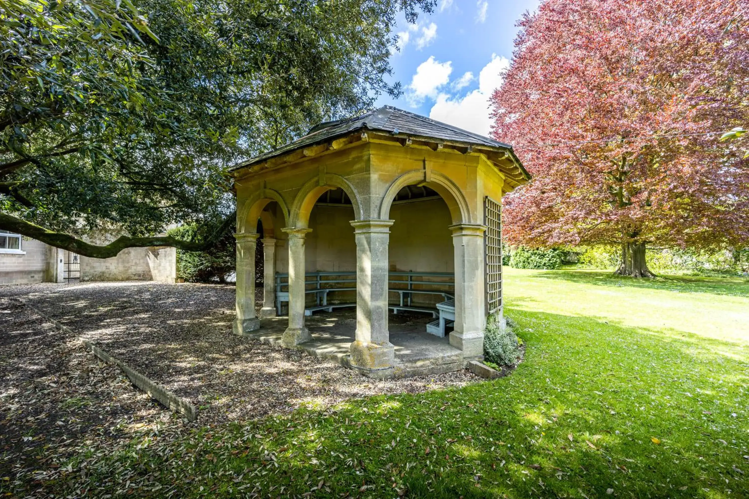 Garden in Best Western Leigh Park Hotel