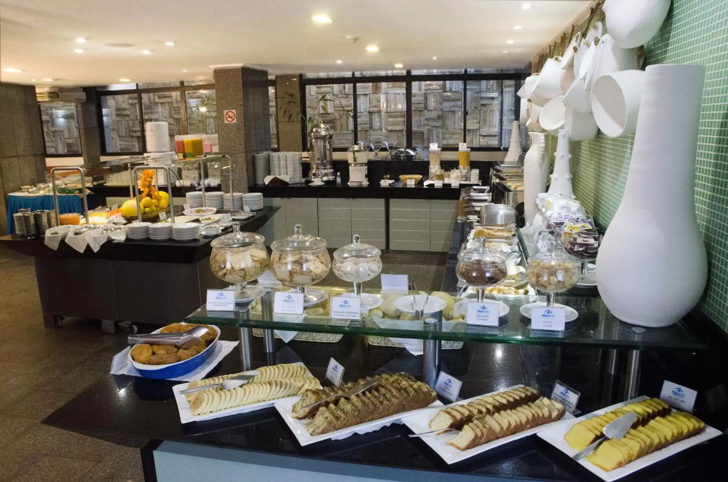 Restaurant/places to eat in Marante Plaza Hotel Restaurant/places to eat in Marante Plaza Hotel