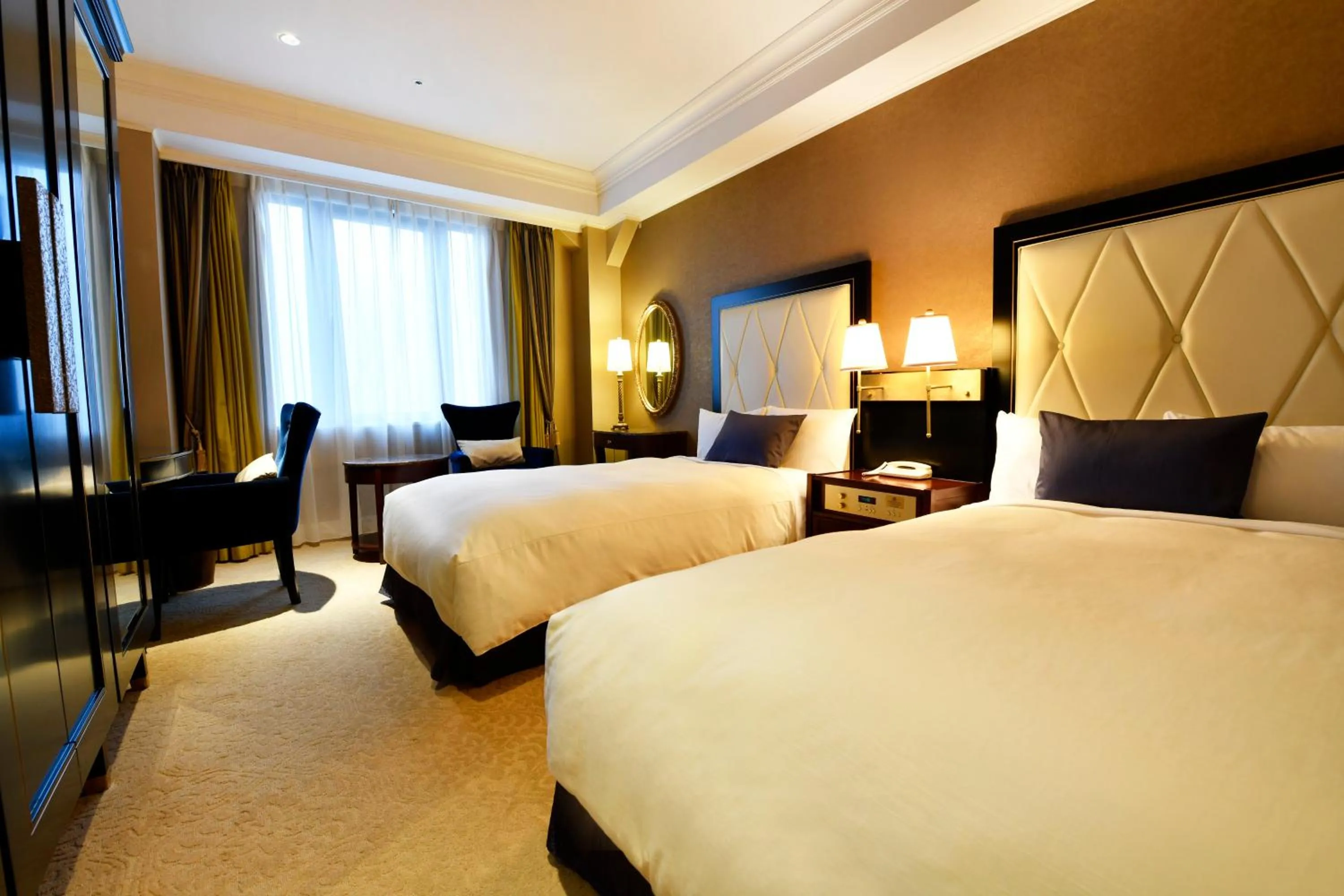 Photo of the whole room, Bed in Hotel New Grand