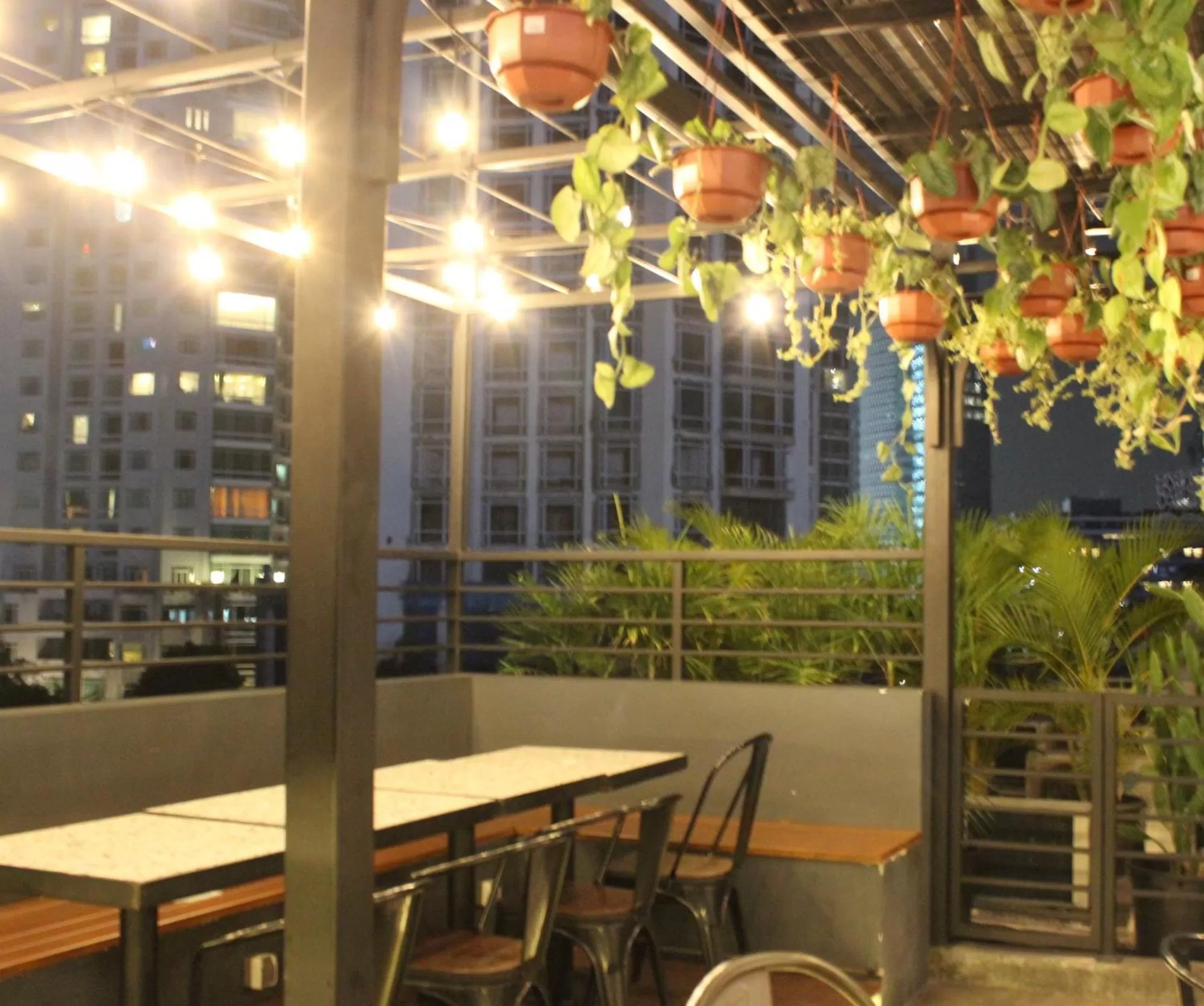 Lounge or bar in La Boheme, Rooms and Coffee