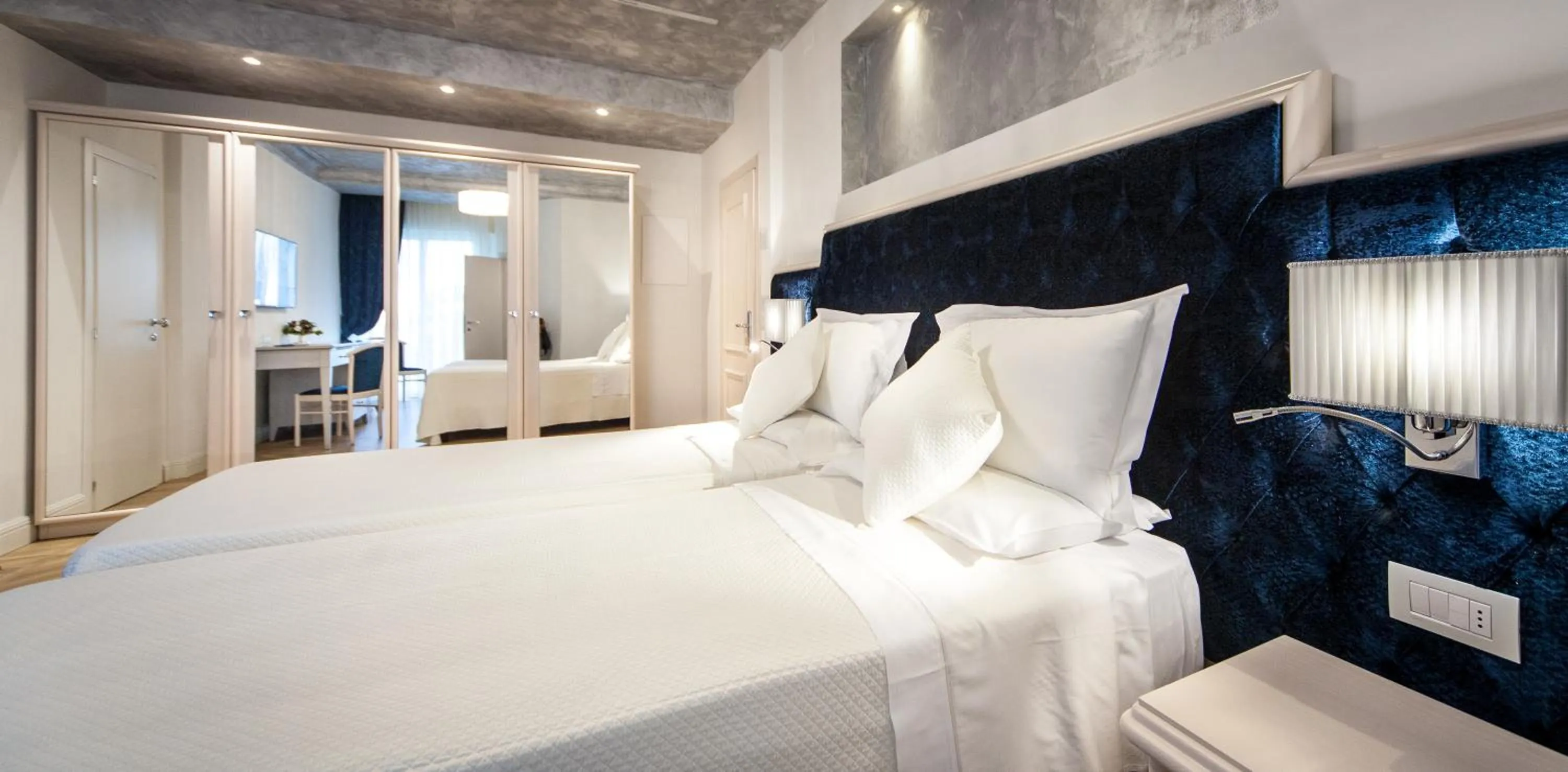 Photo of the whole room, Bed in Hotel Aurelia