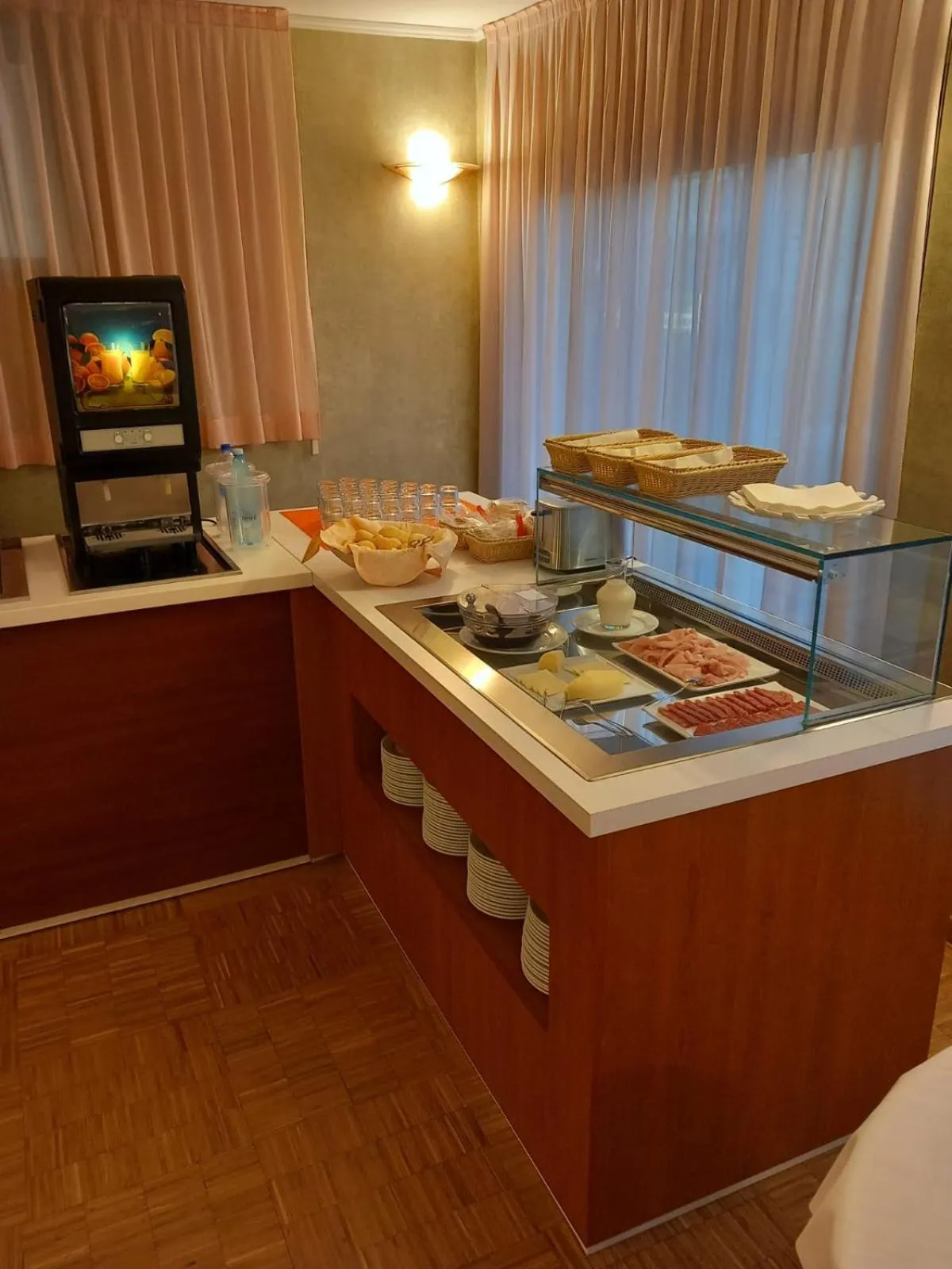 Breakfast in Hotel Corallo