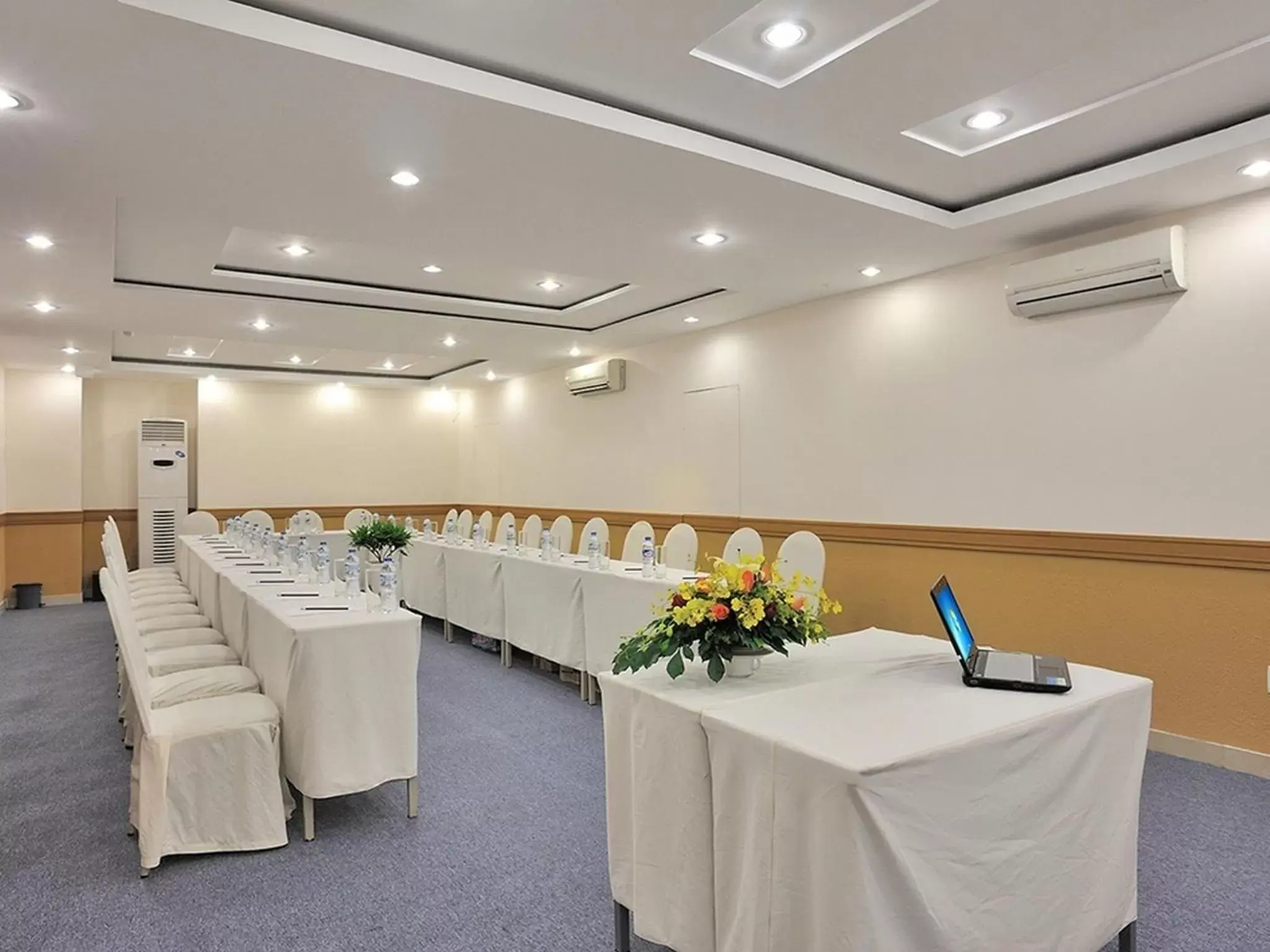 Meeting/conference room, Banquet Facilities in Elios Hotel