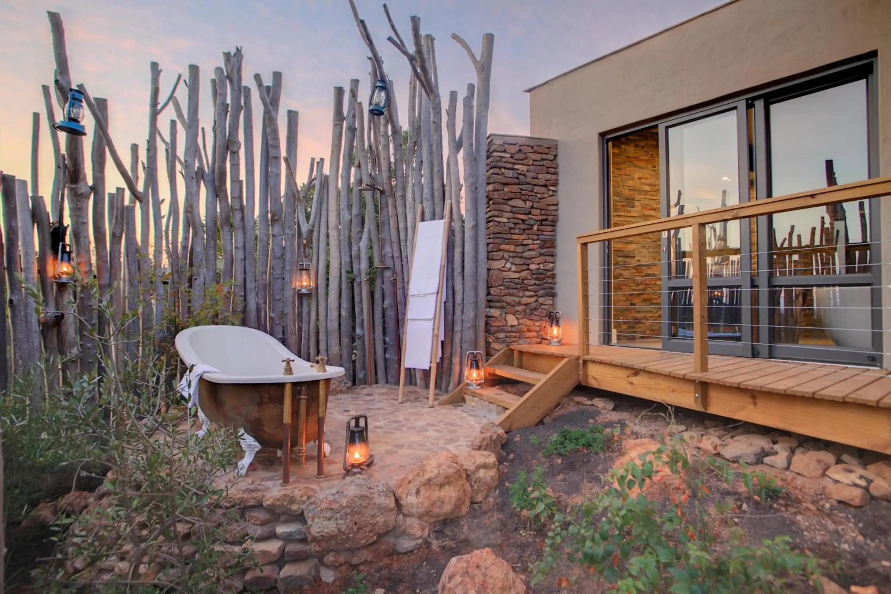 Shower, Patio/Outdoor Area in Garden Route Game Lodge