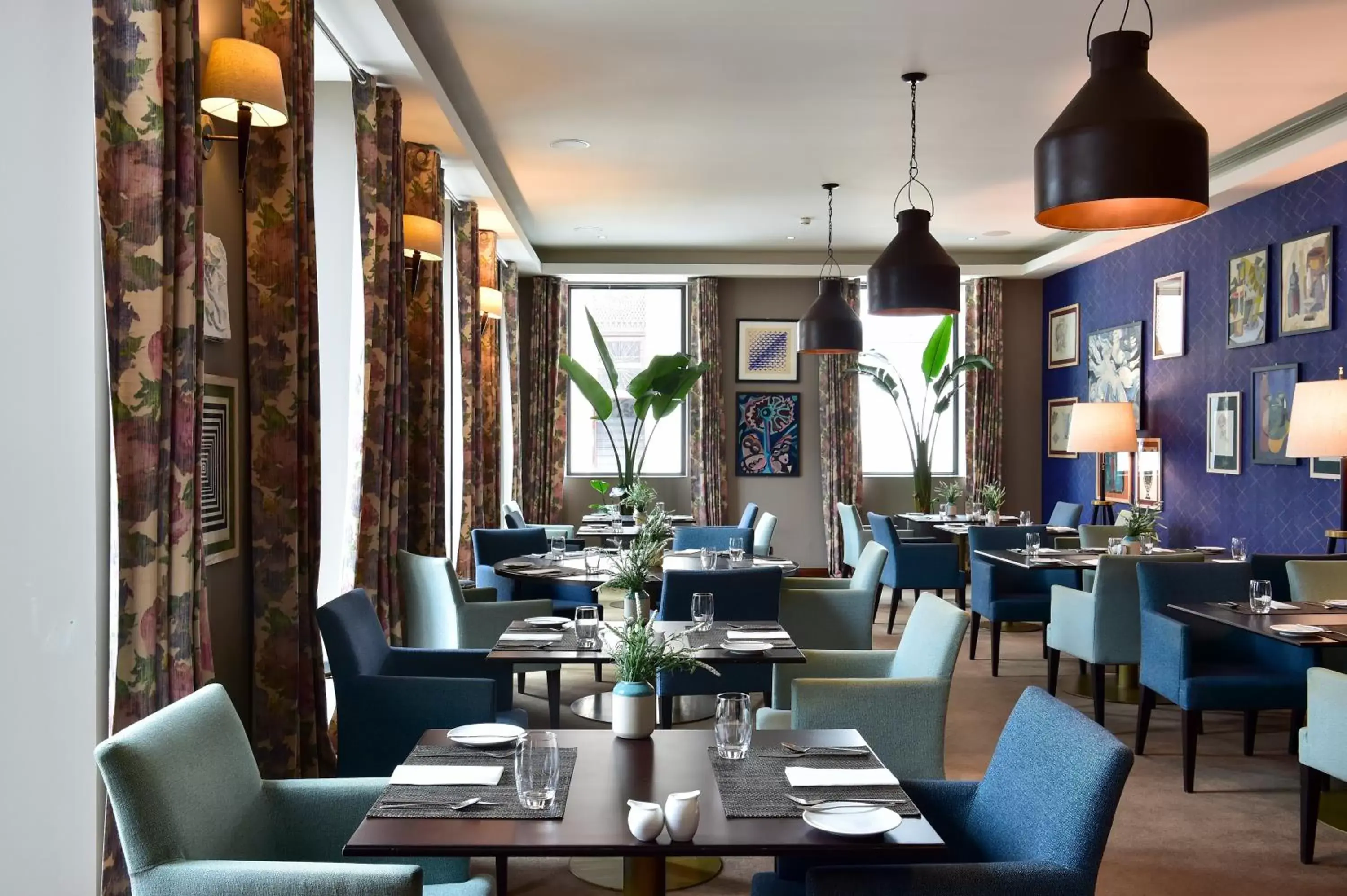 Restaurant/Places to Eat in The Editory Artist Baixa Porto Hotel