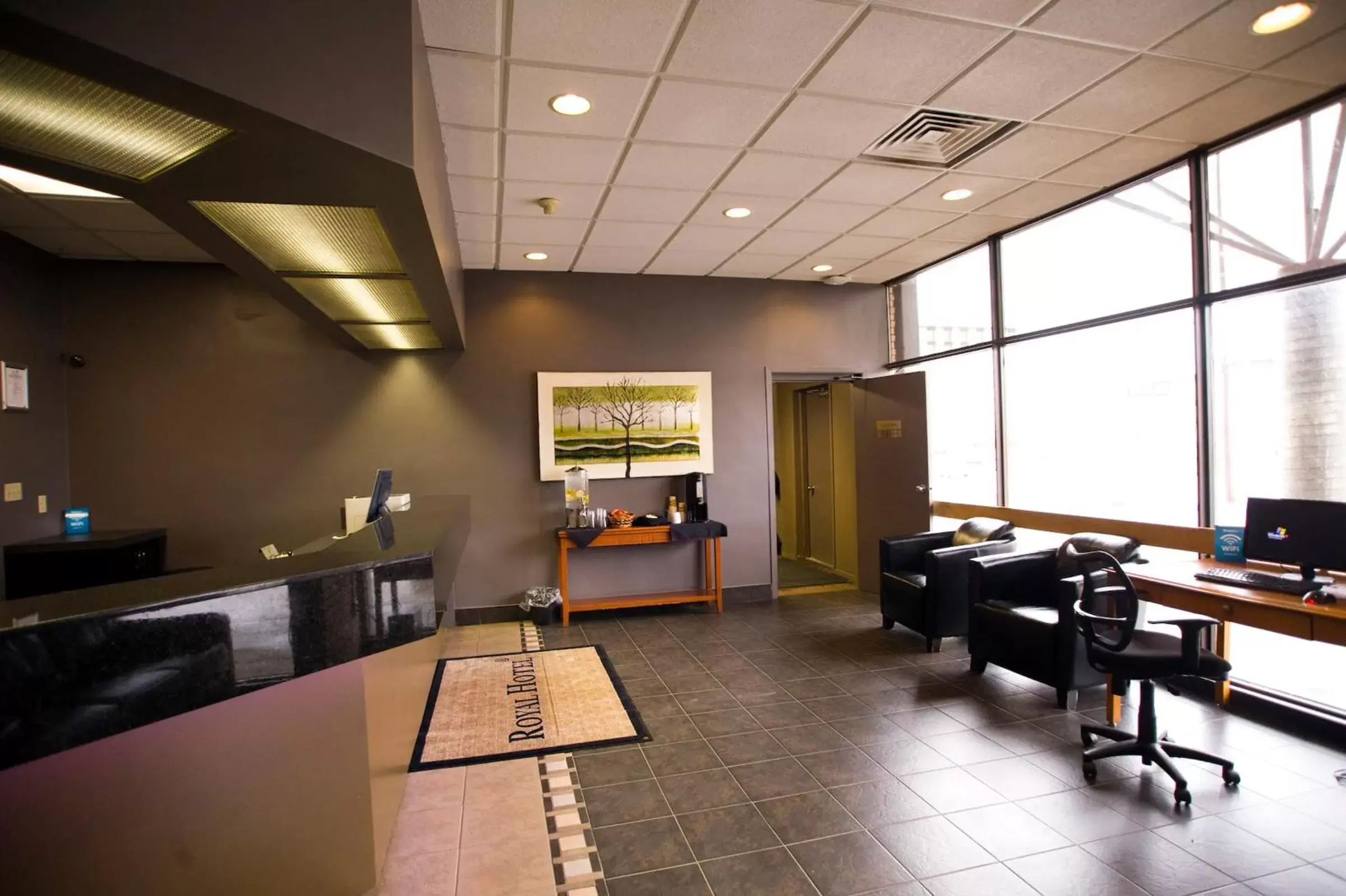 Lobby or reception, Restaurant/Places to Eat in Royal Hotel Lloydminster