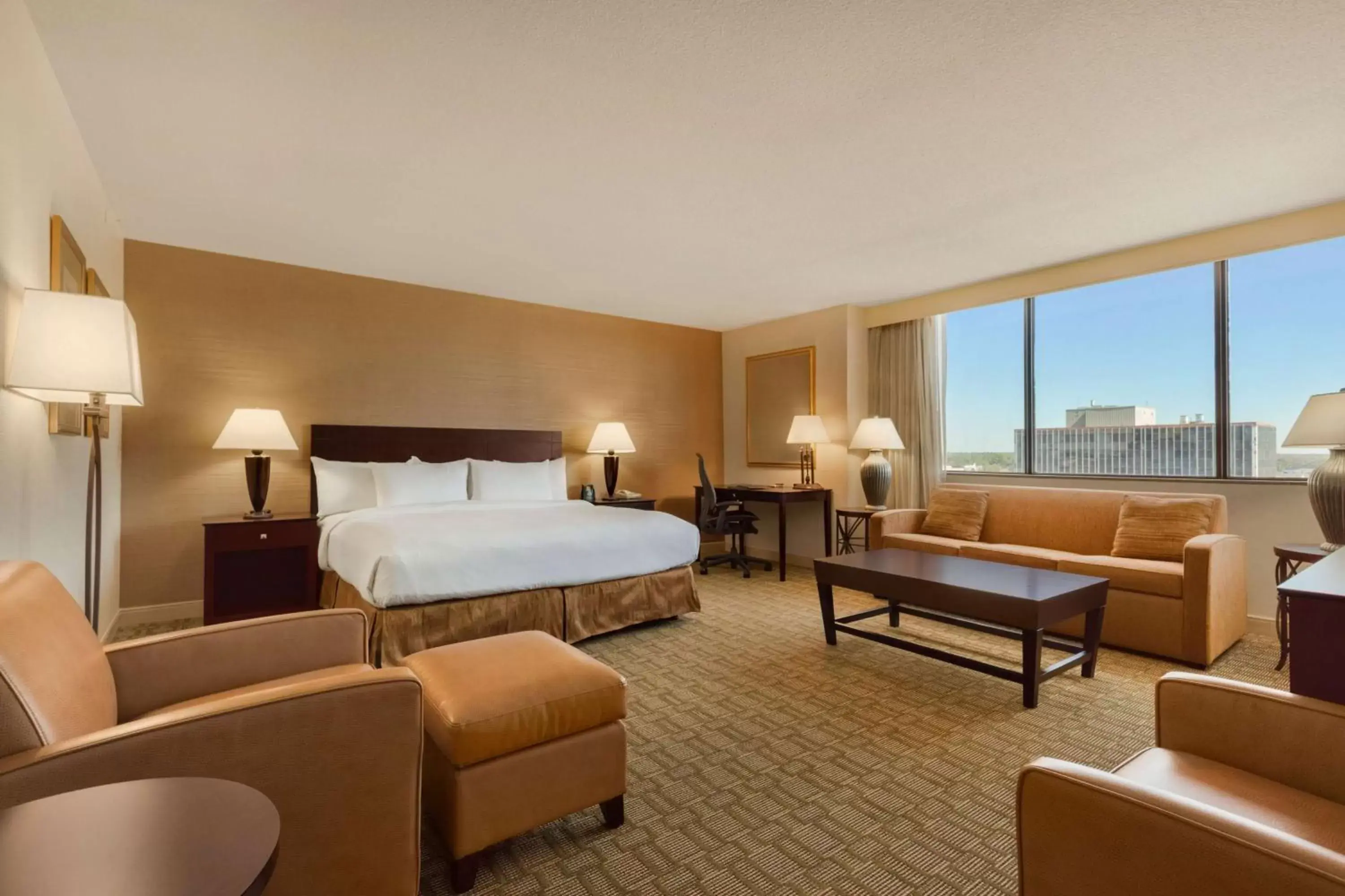 Bed in Hilton Fort Wayne at the Grand Wayne Convention Center
