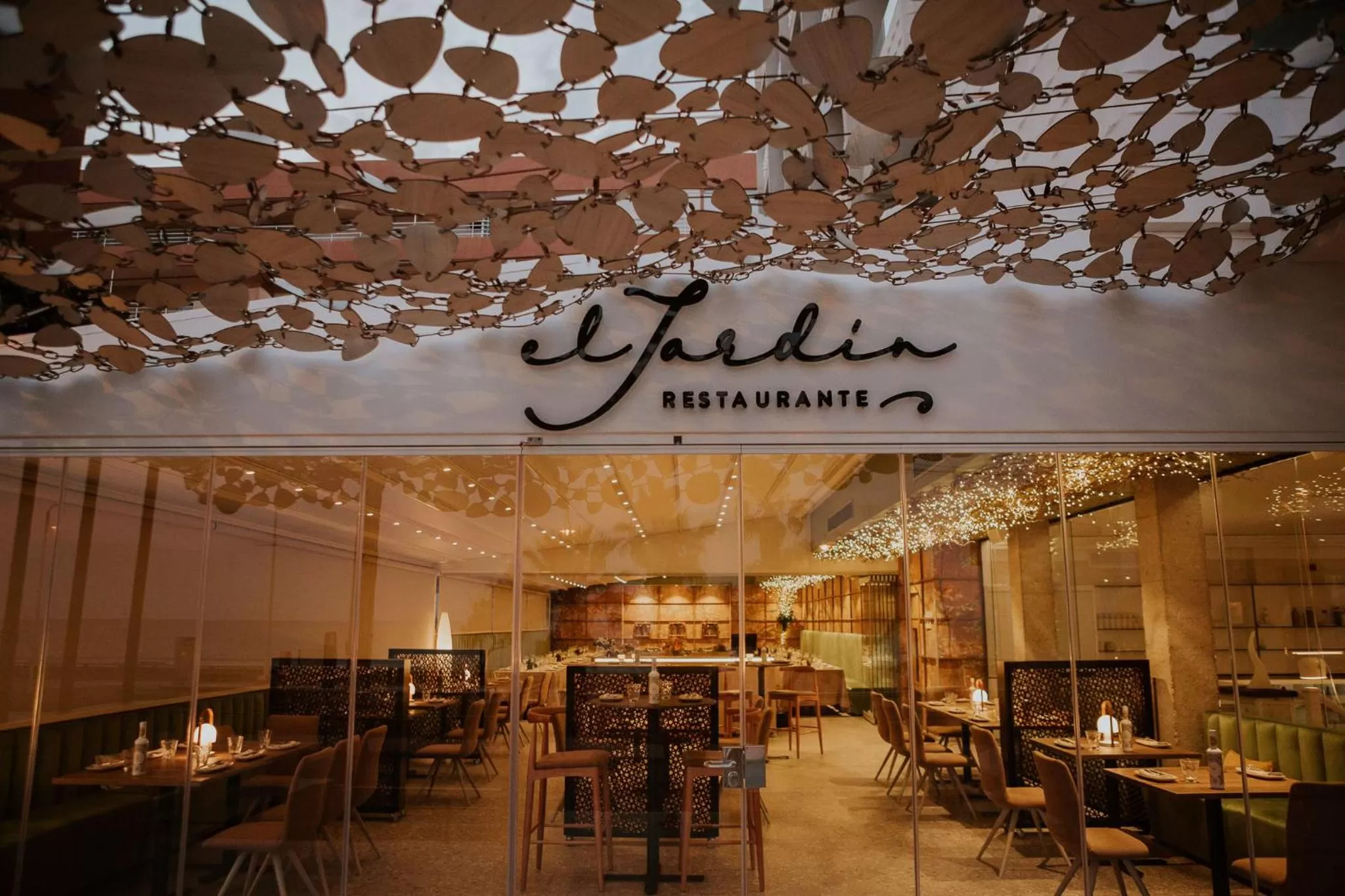 Restaurant/places to eat in Hotel Meridional