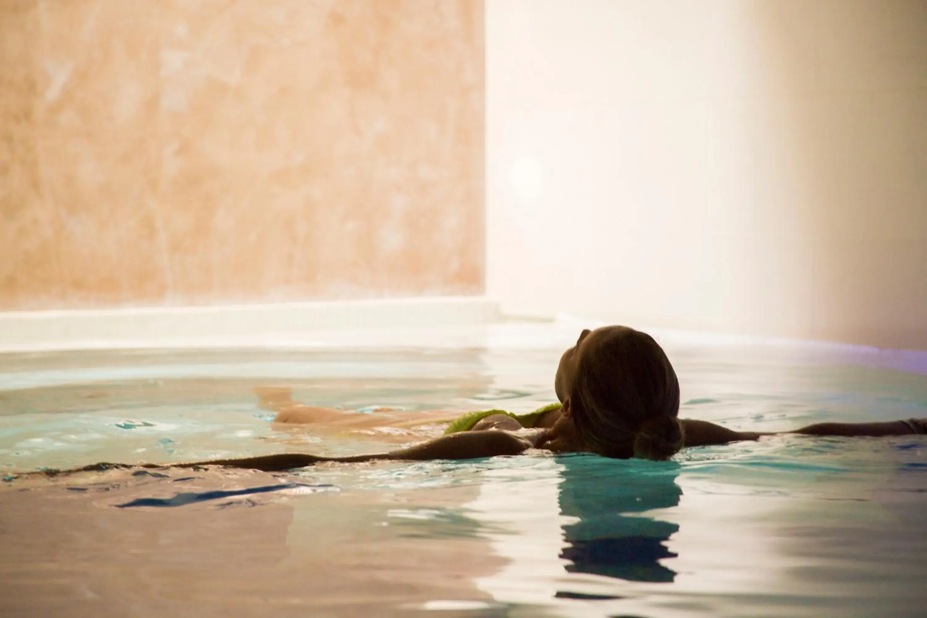 Massage, Swimming Pool in Hôtel Montaigne & Spa