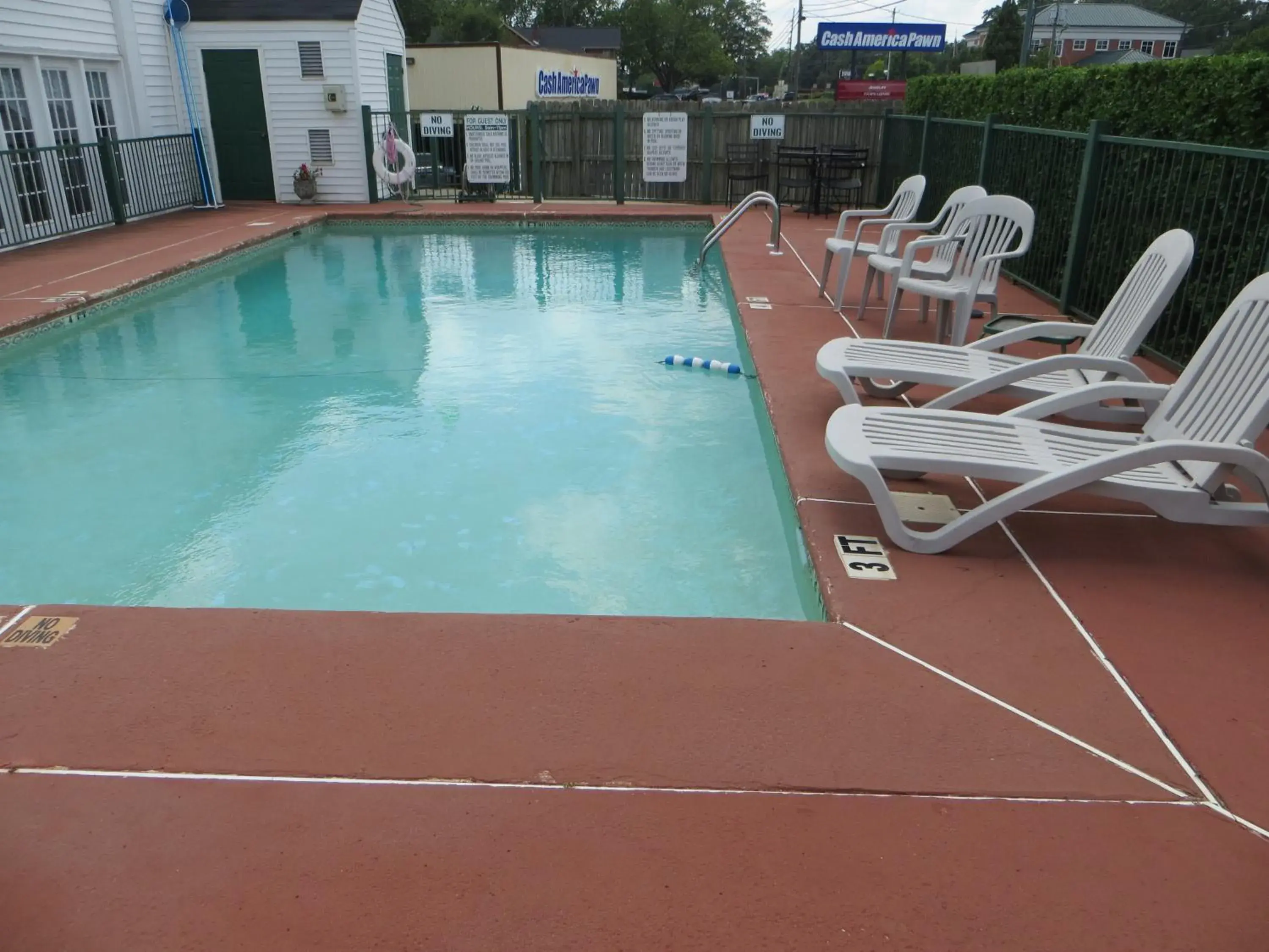 Swimming Pool in Jameson Inn Winder