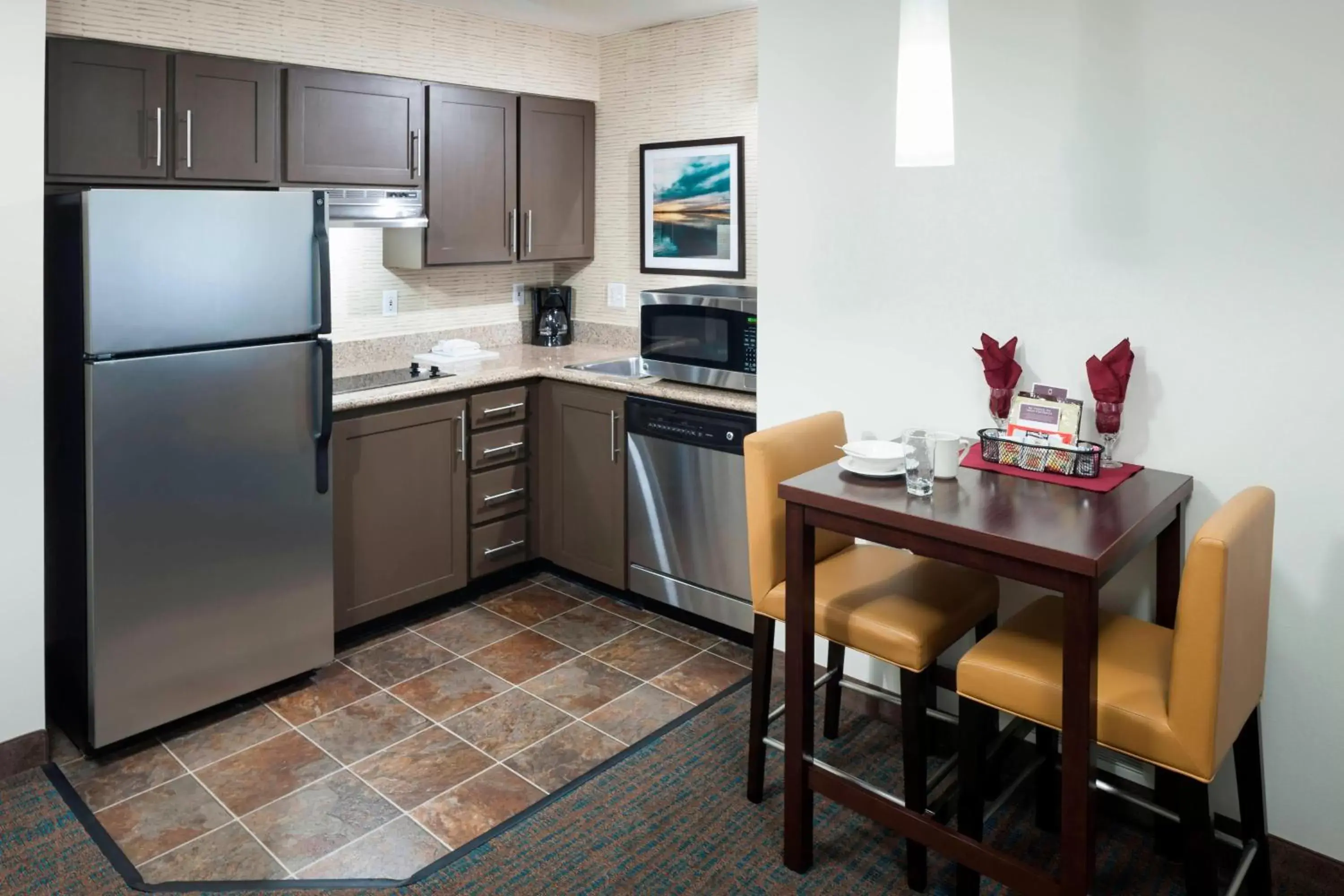 Bedroom, Kitchen/Kitchenette in Residence Inn by Marriott Provo