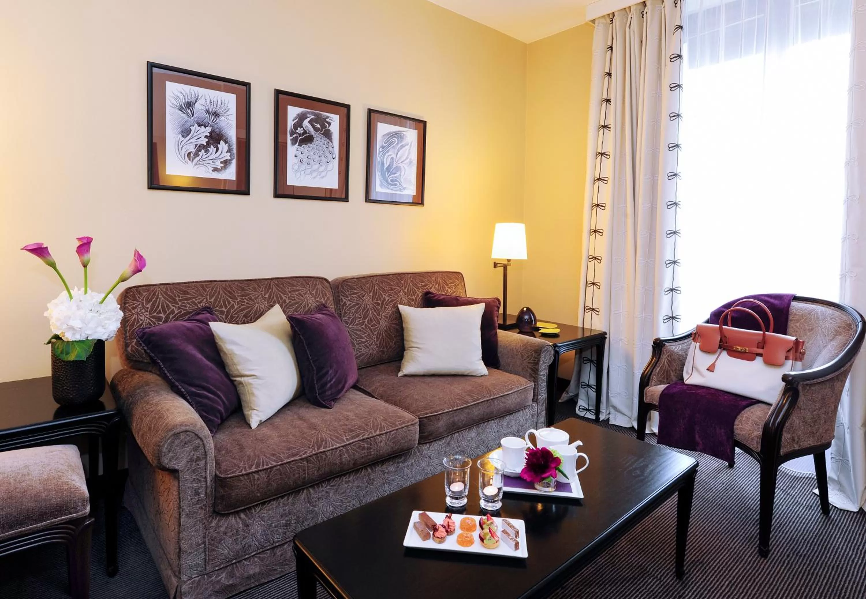 Living room in Hôtel Tiffany by Fassbind