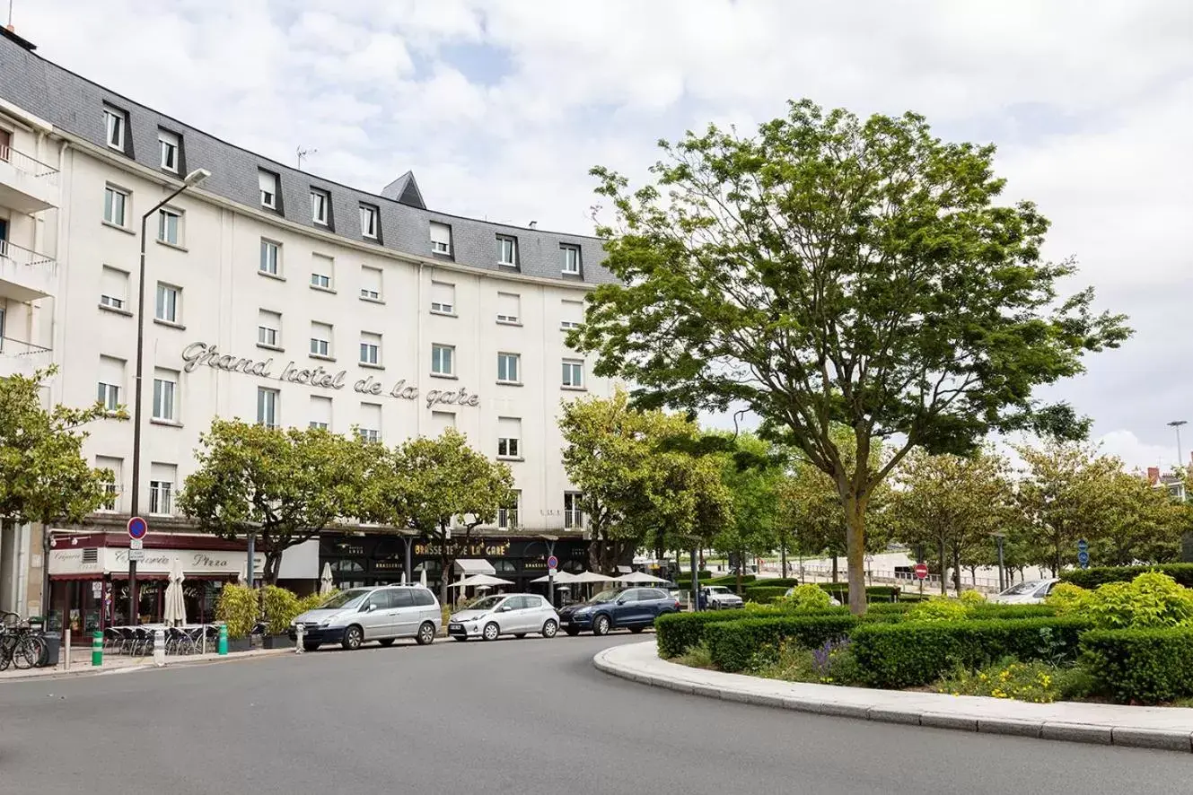 Property Building in Grand Hotel de la Gare