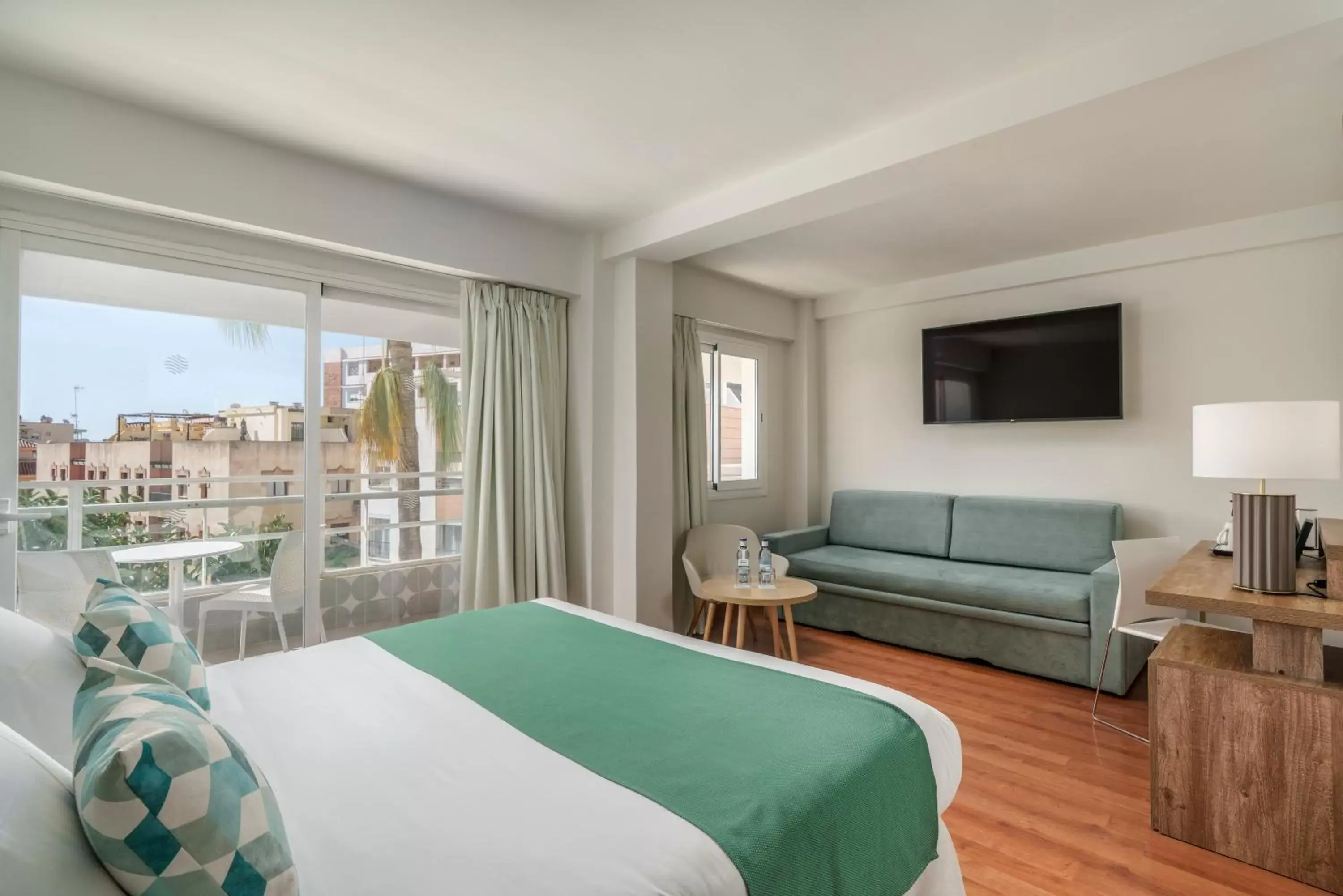 Bed in AluaSoul Costa Malaga - Adults recommended