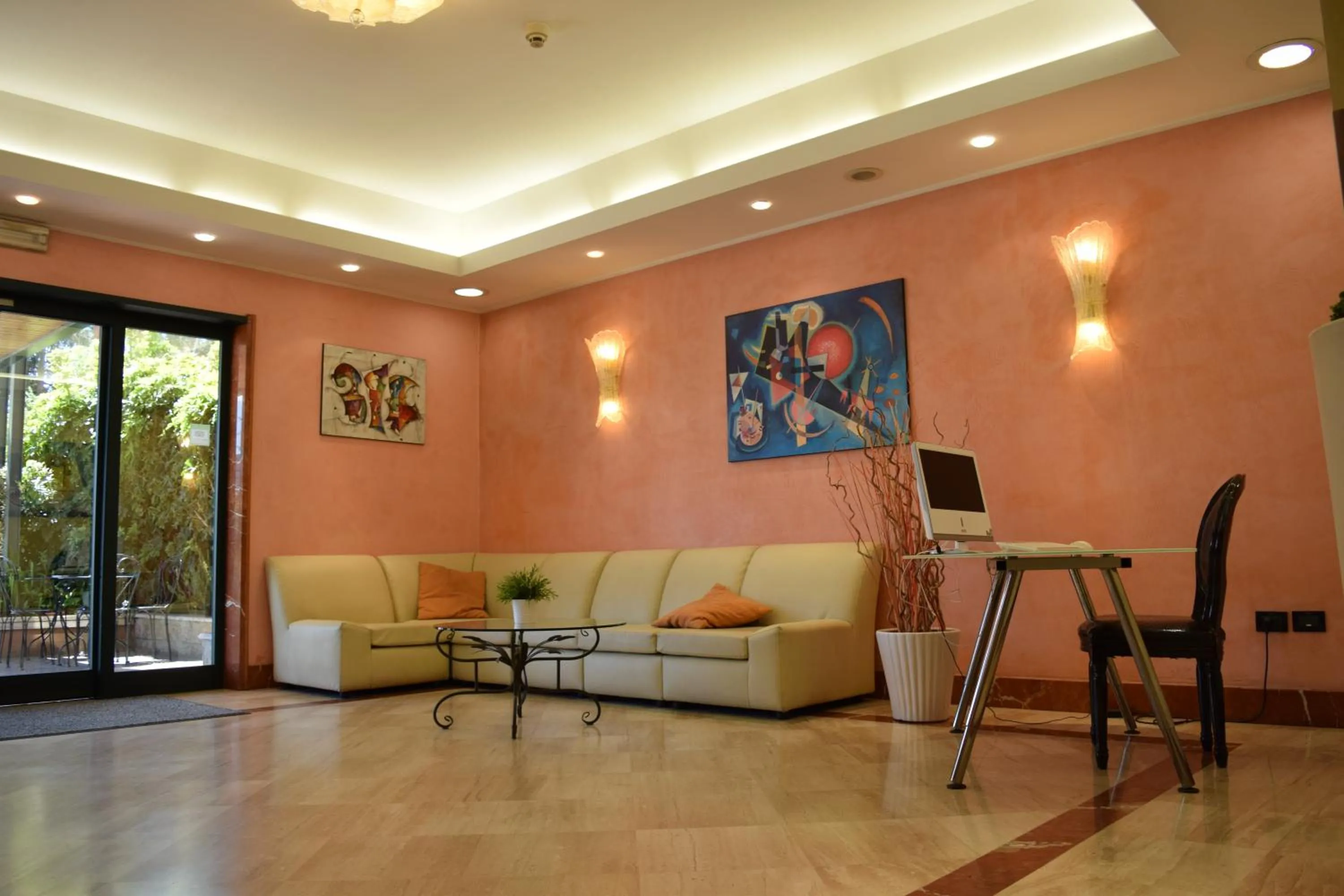 Lobby or reception in Hotel President Pomezia