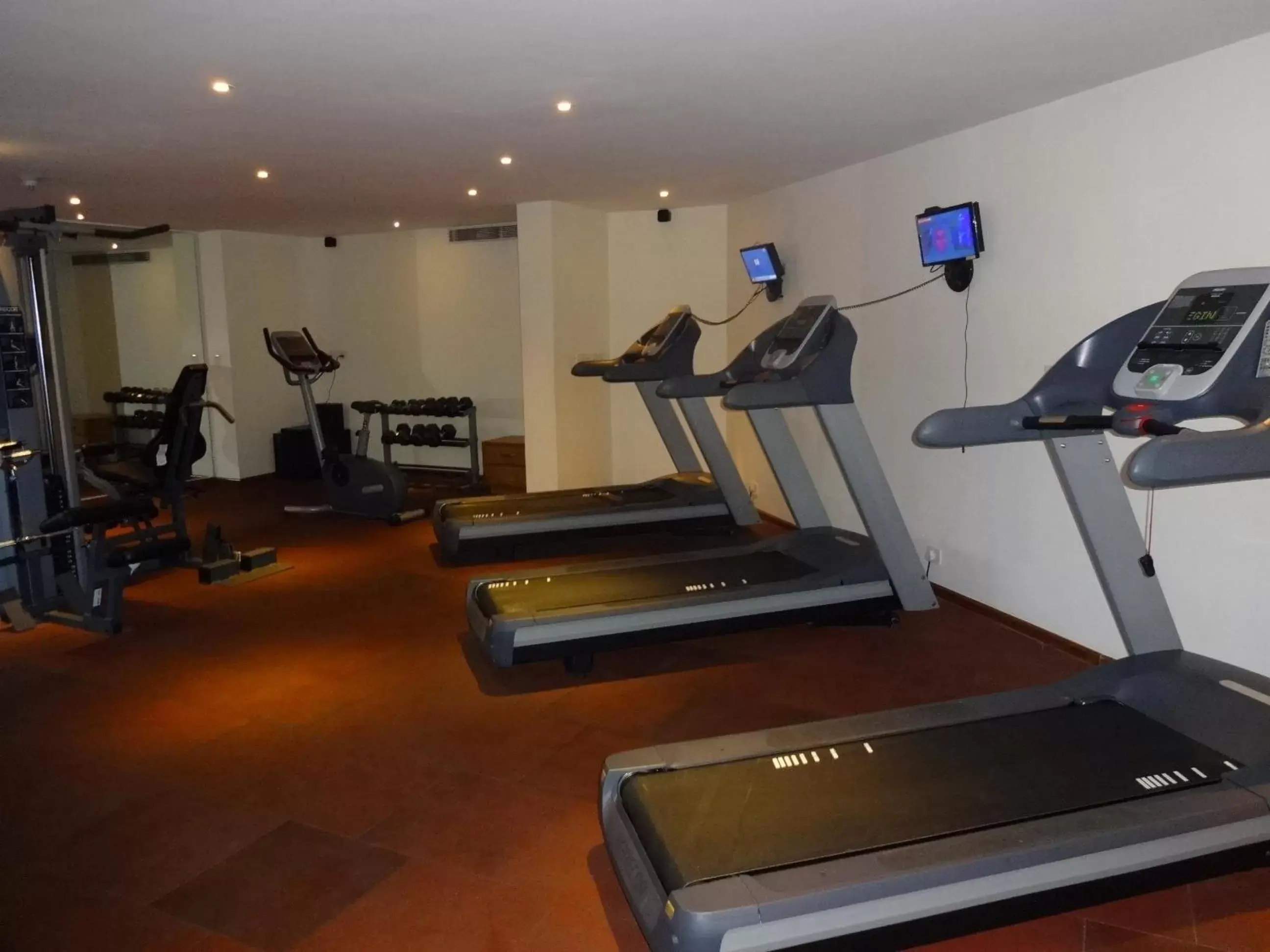 Fitness centre/facilities in Marigold Hotel Fitness centre/facilities in Marigold Hotel