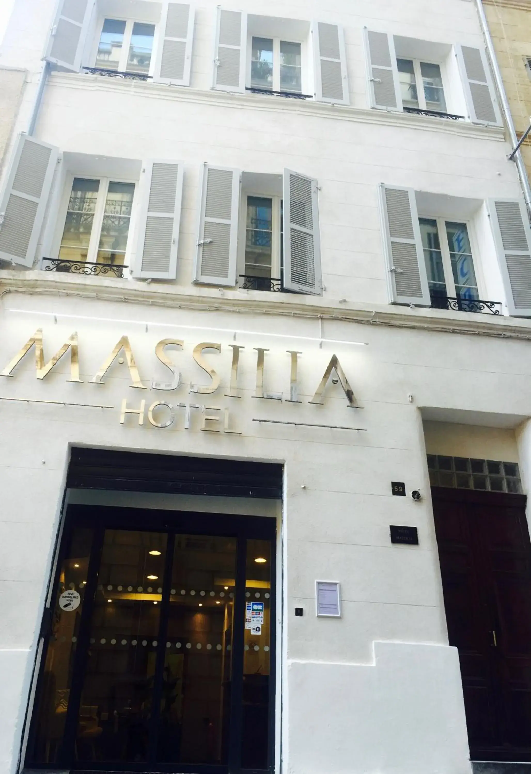 Facade/entrance in Massilia hôtel