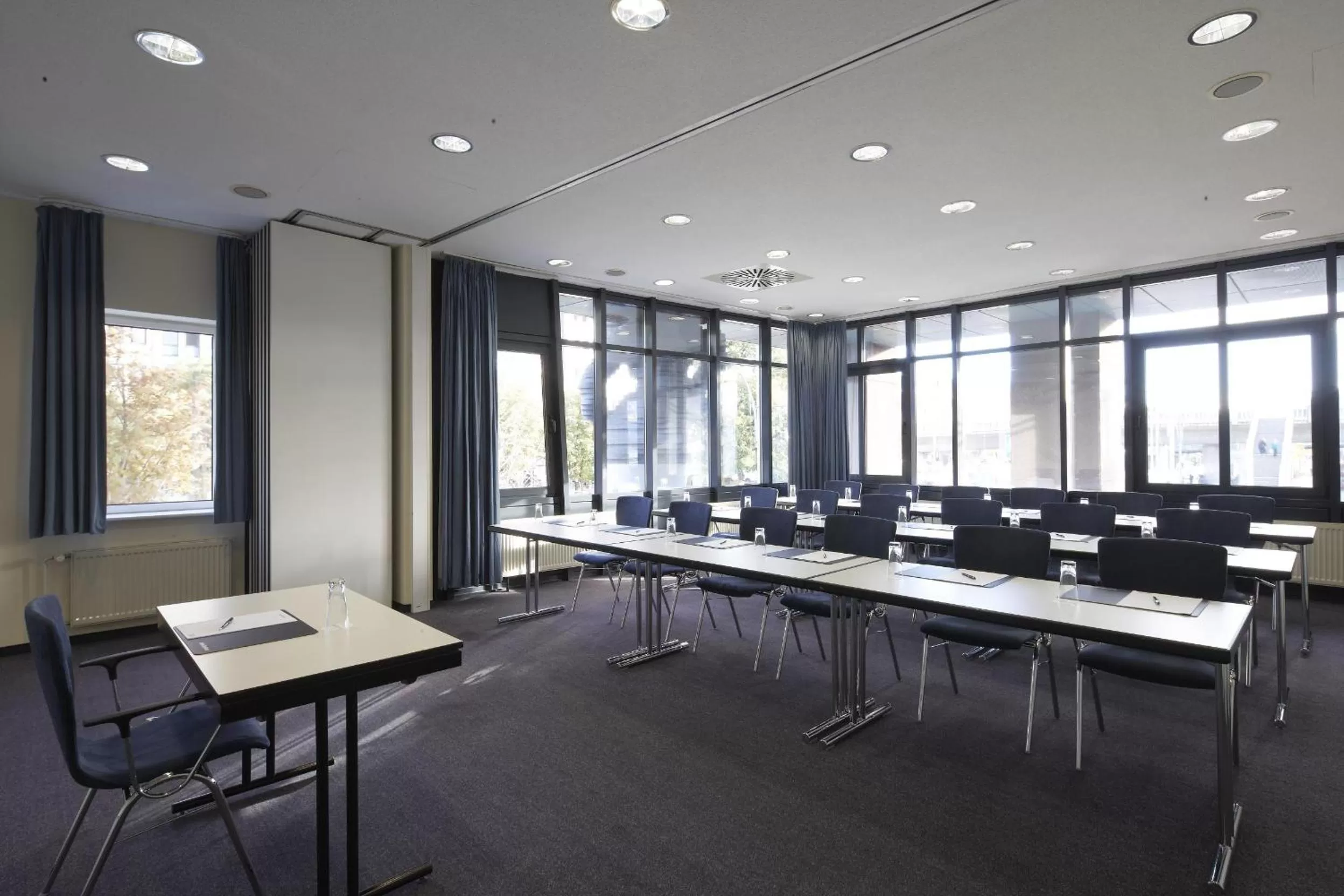 Day in IntercityHotel Freiburg