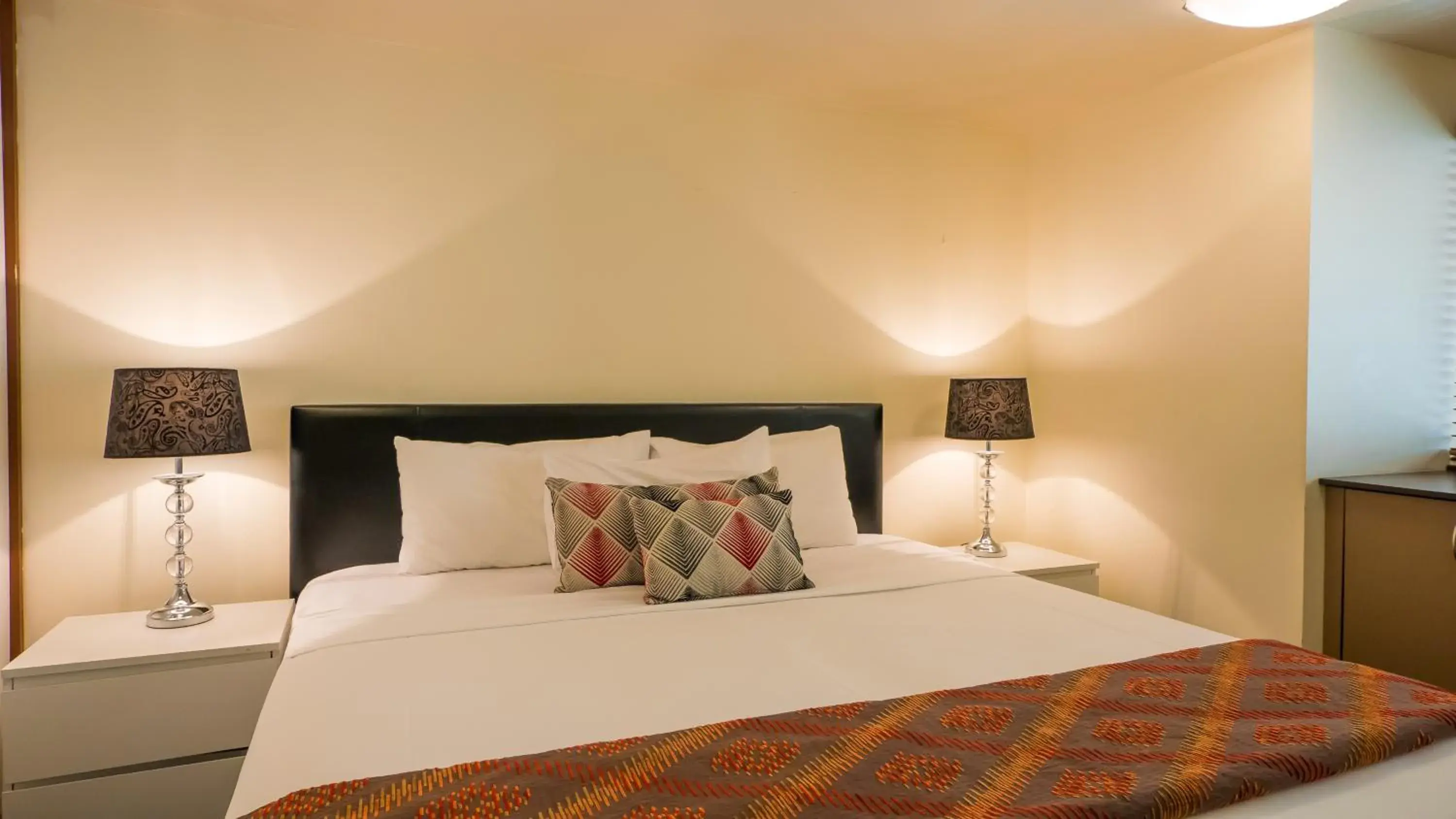 Bed in Broadbeach Savannah Resort Bed in Broadbeach Savannah Resort