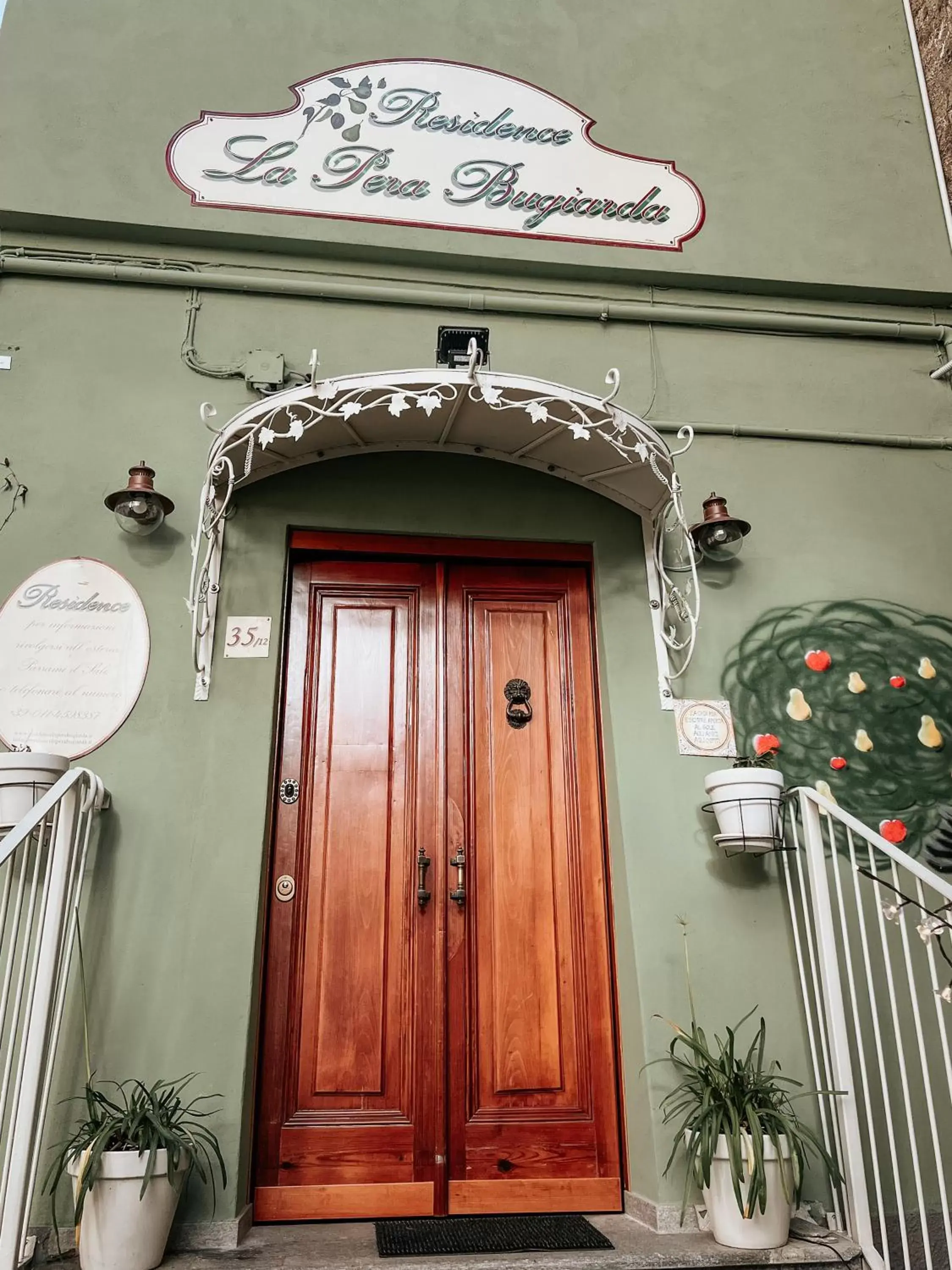 Facade/entrance in Residence La Pera Bugiarda