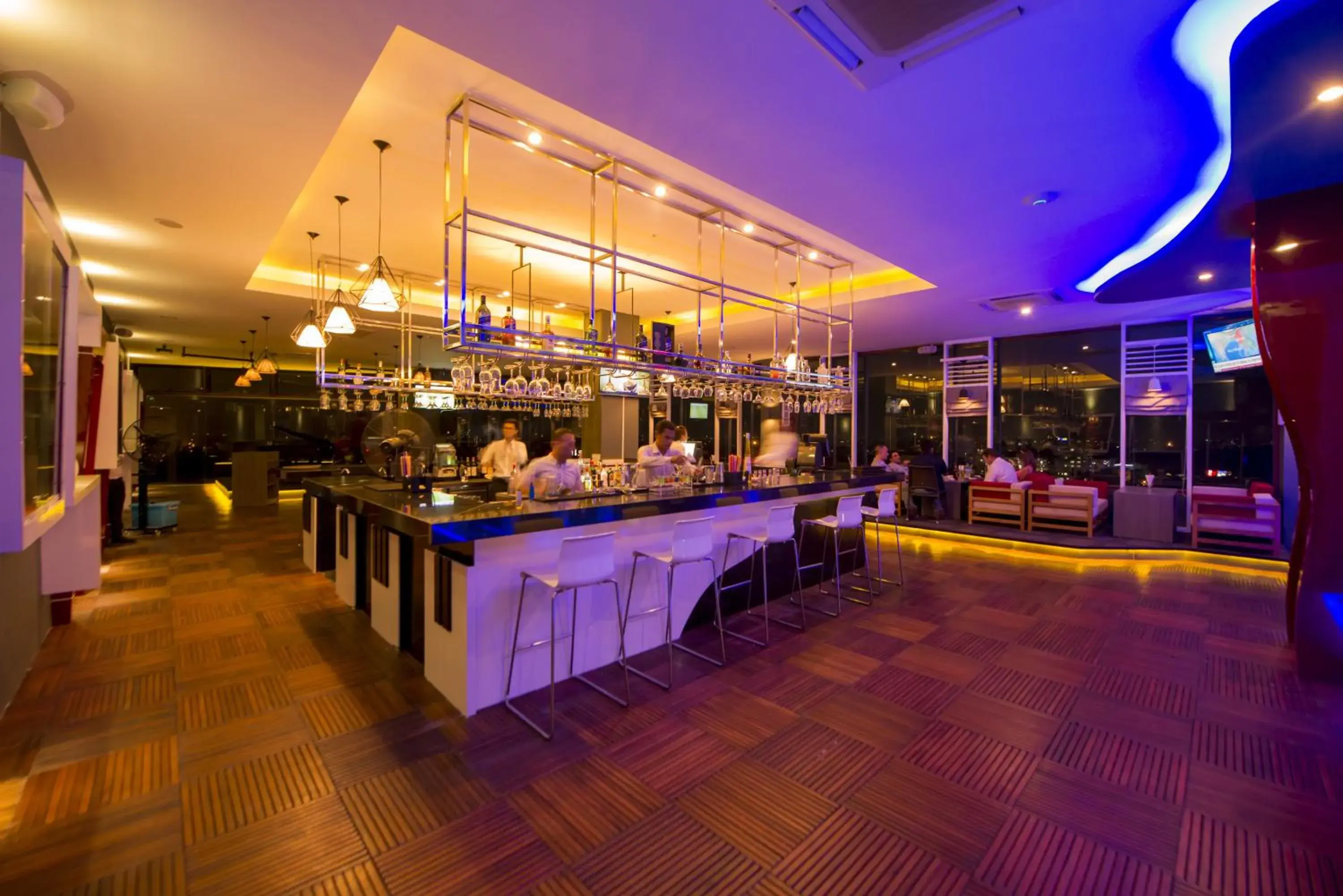 Lounge or bar, Restaurant/Places to Eat in Hotel Parami